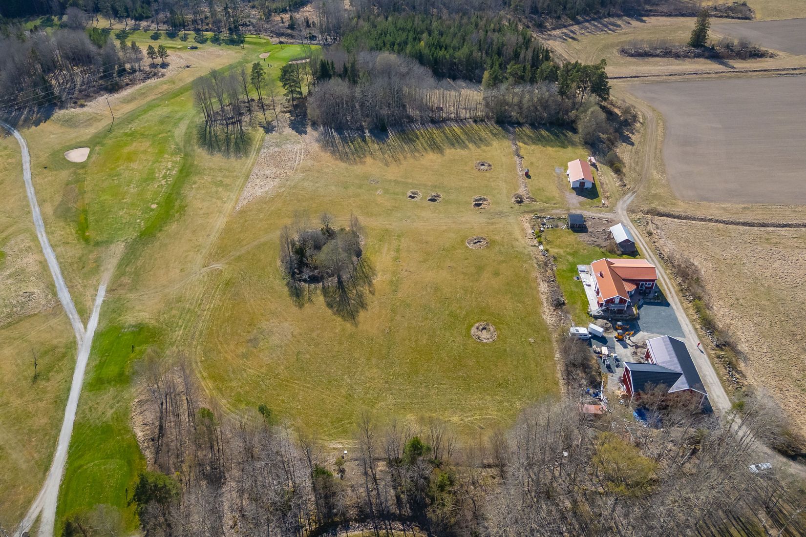 Tomt, En naturnära tomt där framtidsdrömmar kan ta form, Tortuna, Västerås