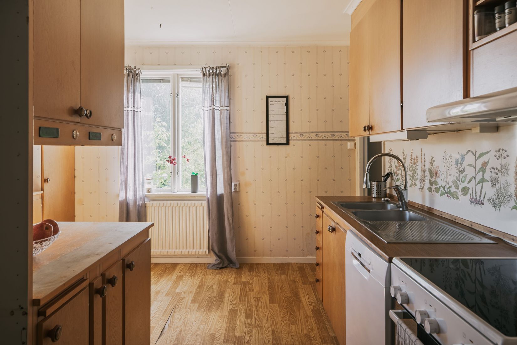 Gård/Skog, Valla Åsgården 2, Töreboda