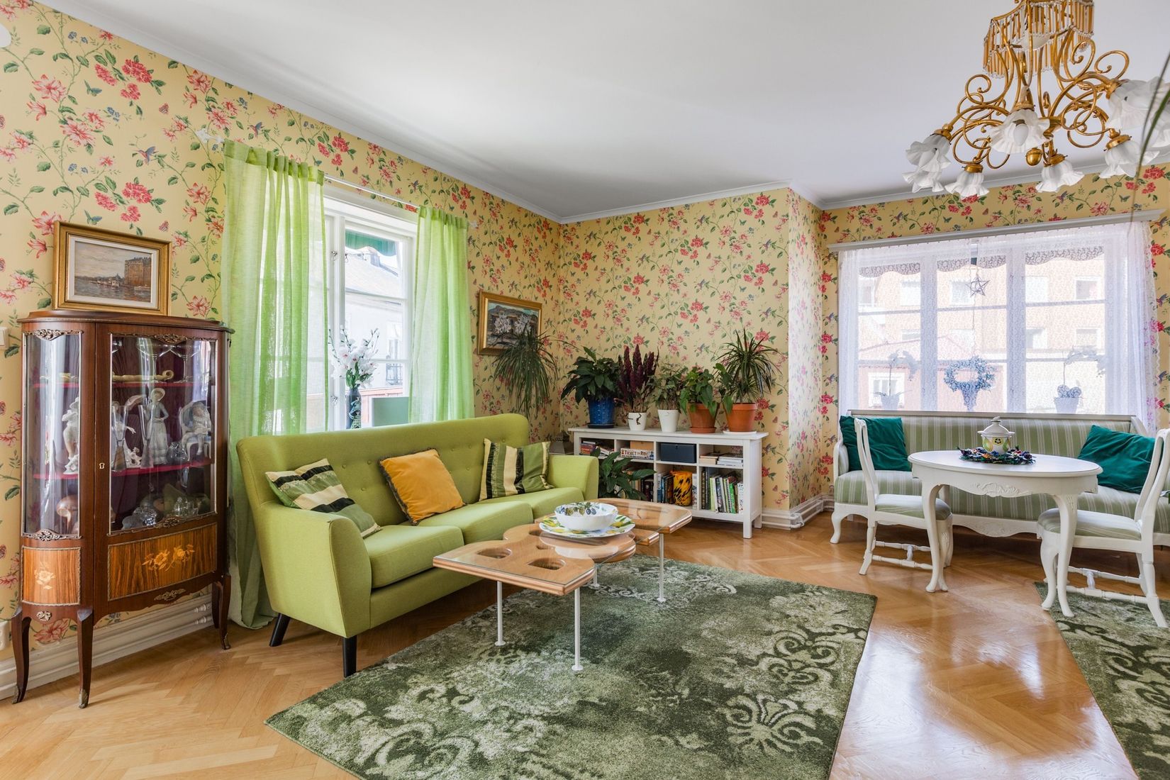 Villa, Mäster Lars gränd 7, Centralt vid Kyrkberget, Strängnäs