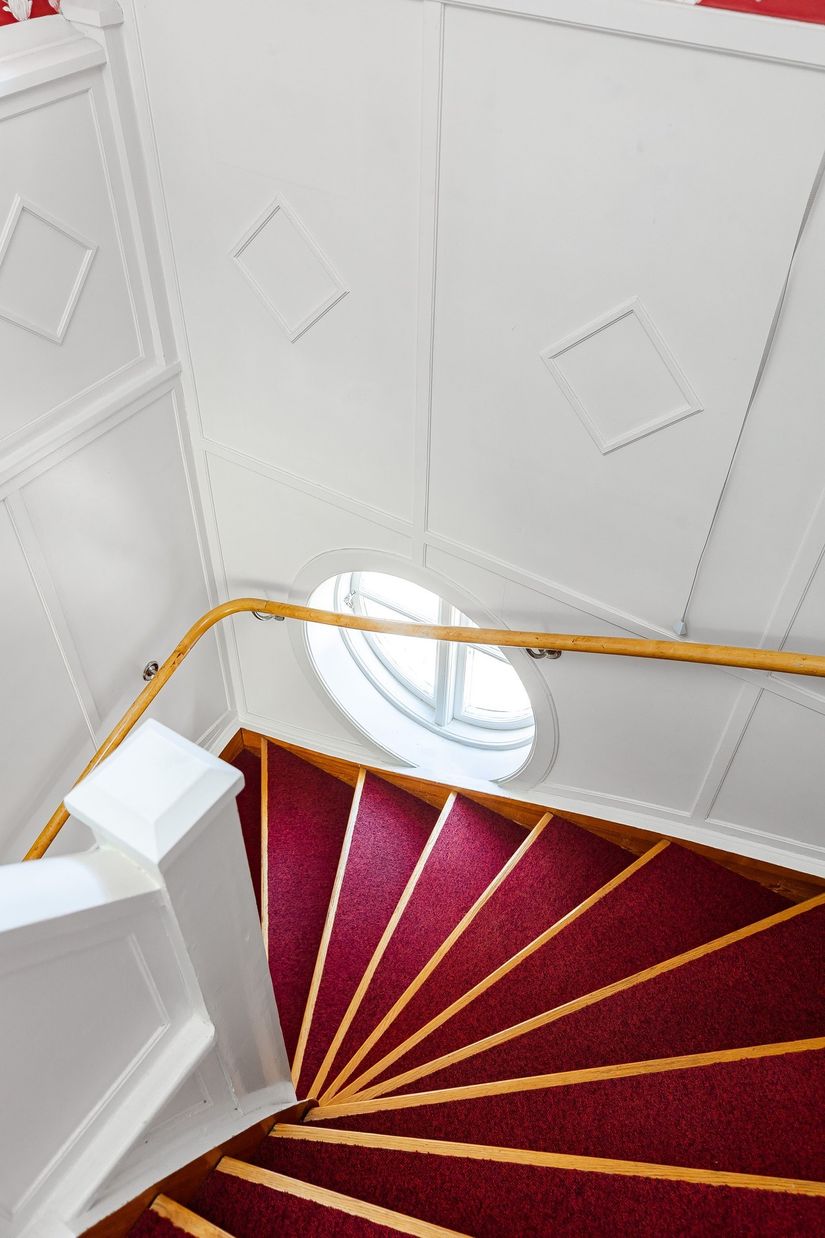 Villa, Mäster Lars gränd 7, Centralt vid Kyrkberget, Strängnäs