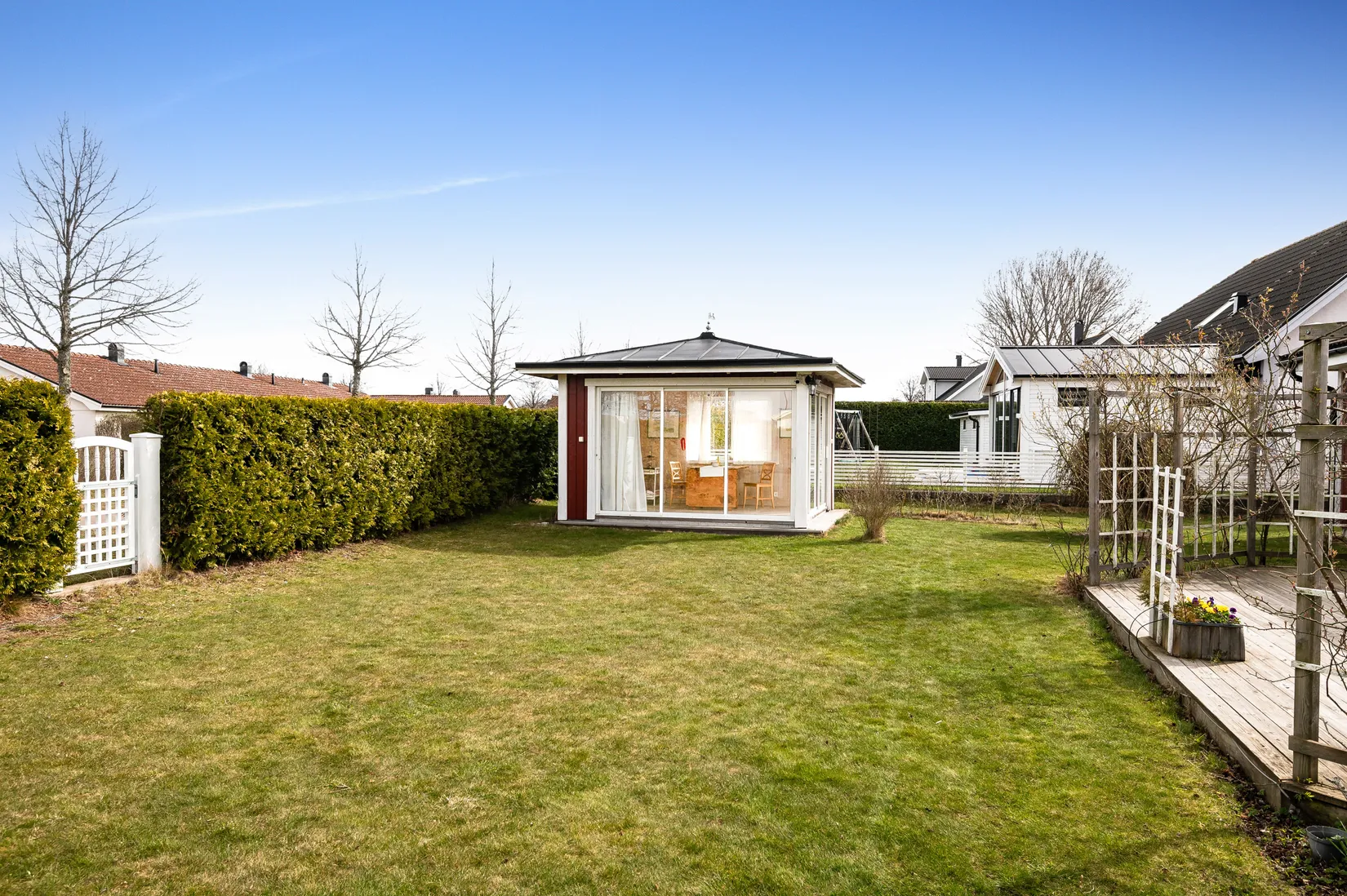 Villa, Hedvig Eleonoras gata 11, Drottningmarken, Vadstena