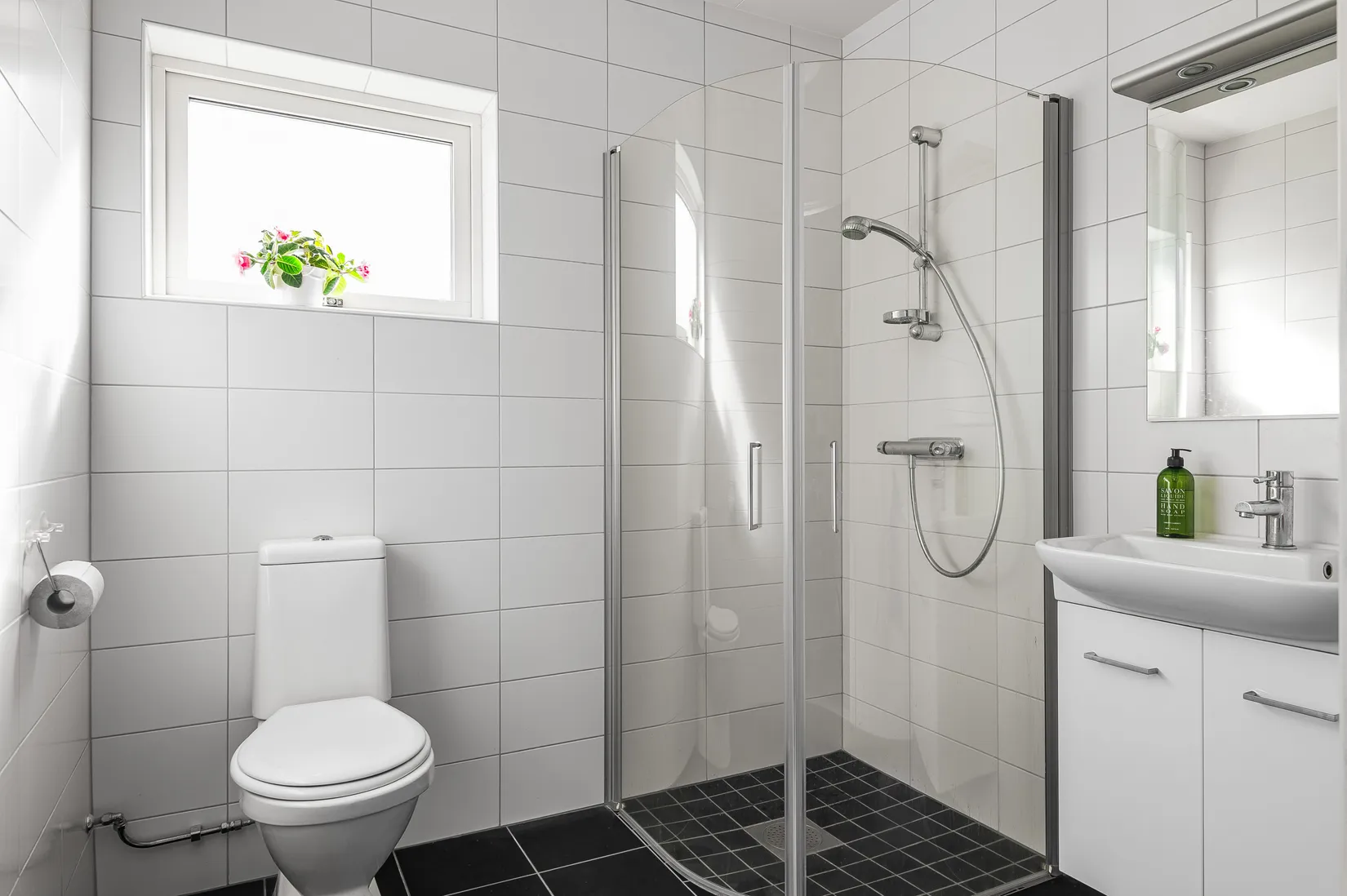 Villa, Hedvig Eleonoras gata 11, Drottningmarken, Vadstena