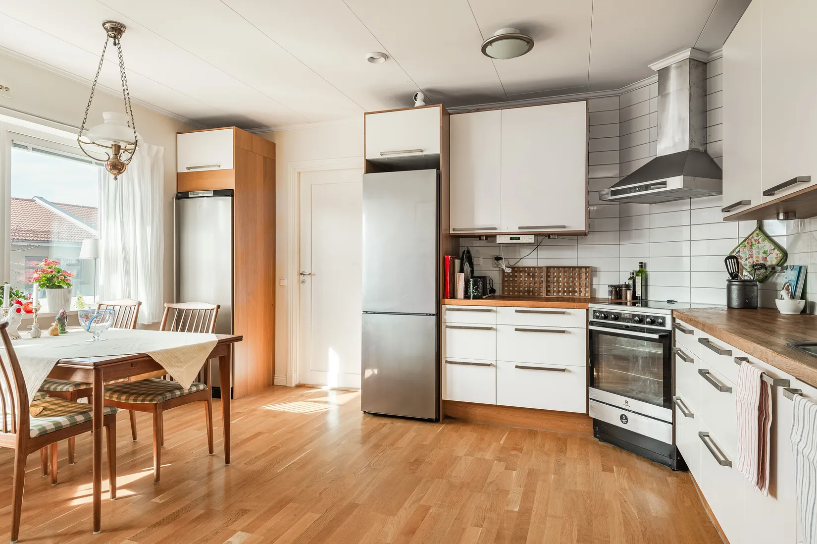 Villa, Hedvig Eleonoras gata 11, Drottningmarken, Vadstena