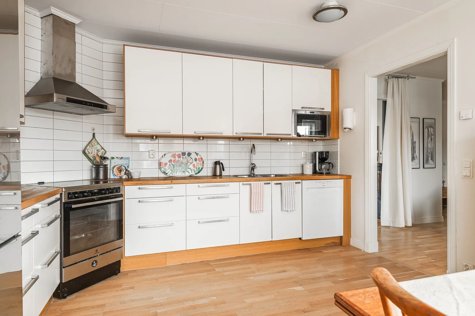 Villa, Hedvig Eleonoras gata 11, Drottningmarken, Vadstena