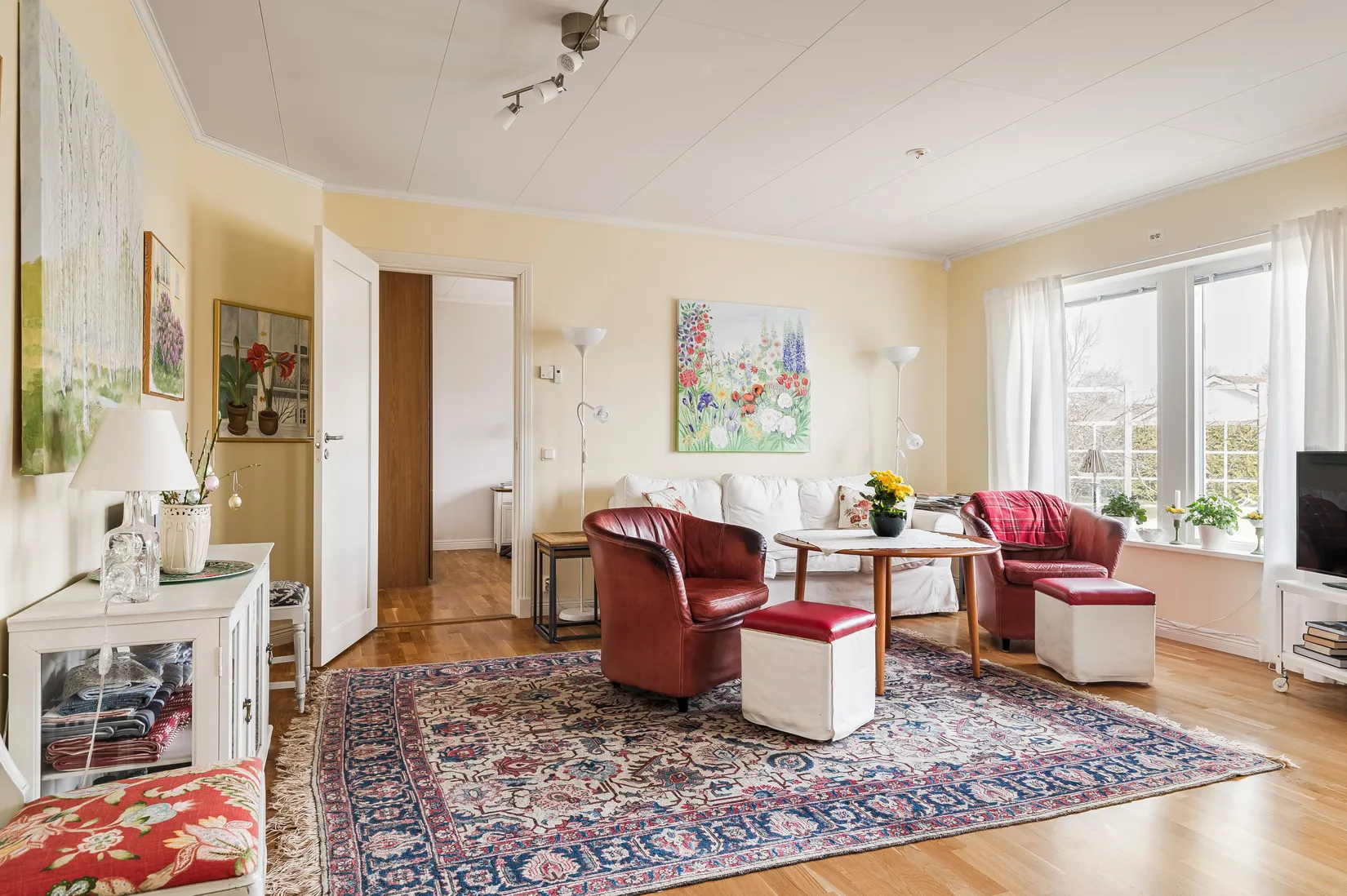 Villa, Hedvig Eleonoras gata 11, Drottningmarken, Vadstena