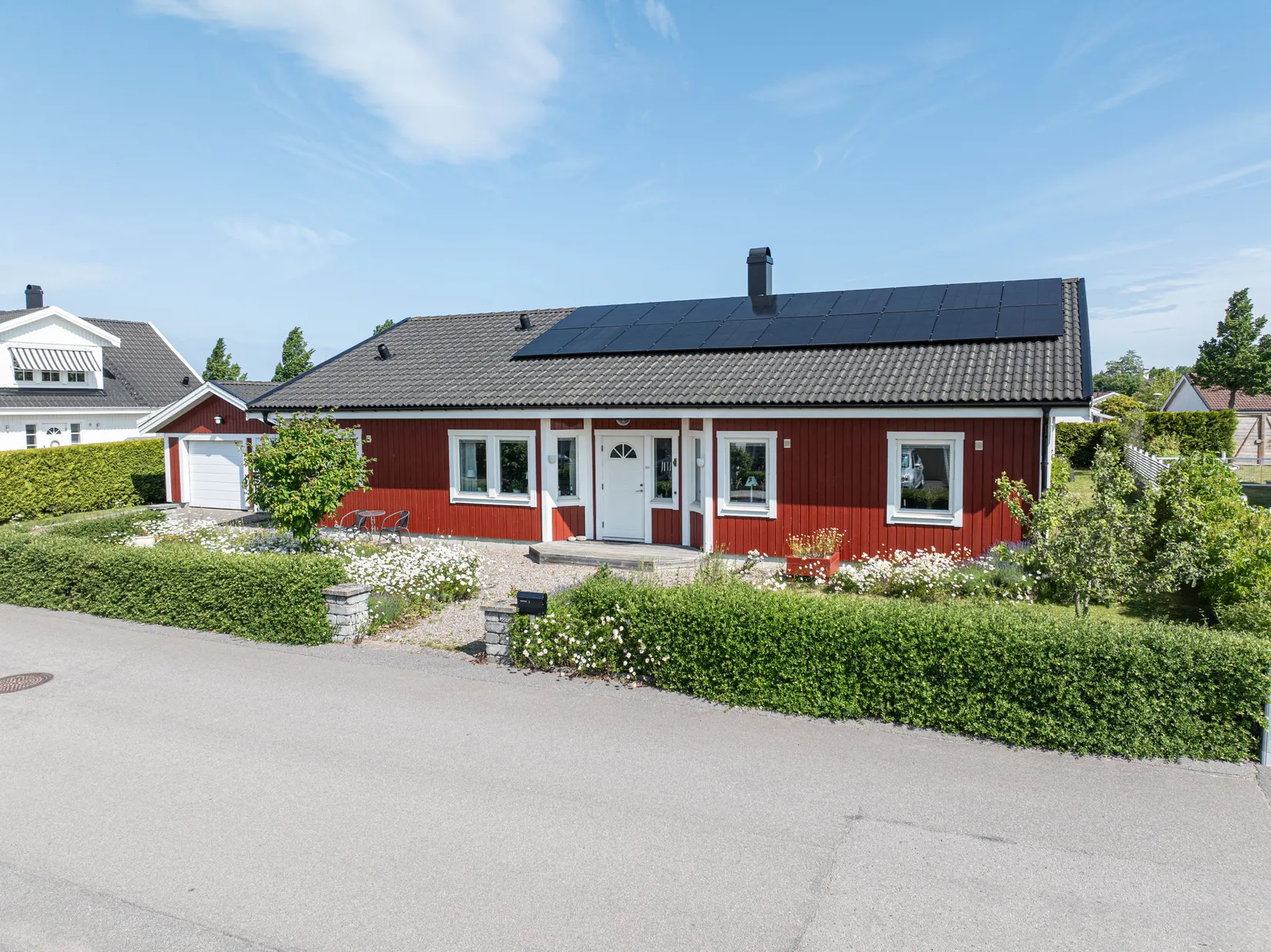 Villa, Hedvig Eleonoras gata 11, Drottningmarken, Vadstena