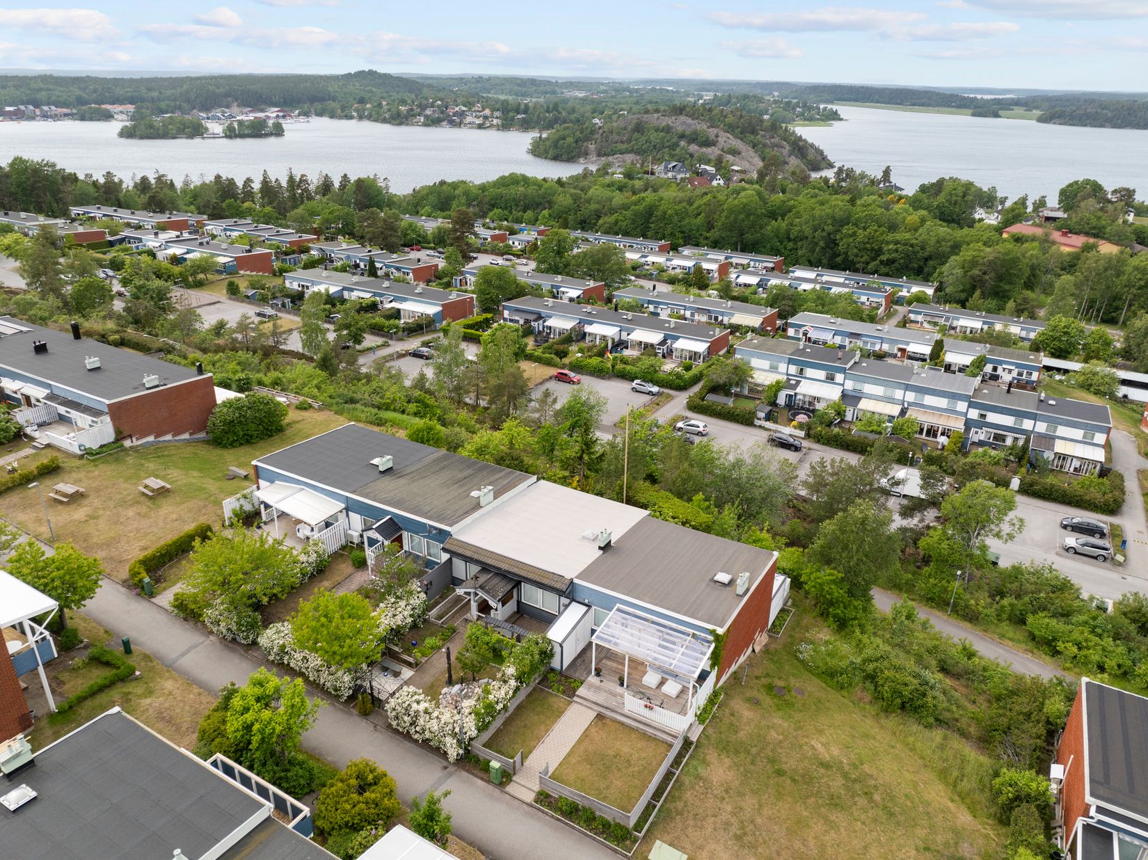 Villa, Radhus, Örnholmsbrinken 58, Johannesdal - Vårberg, Stockholm