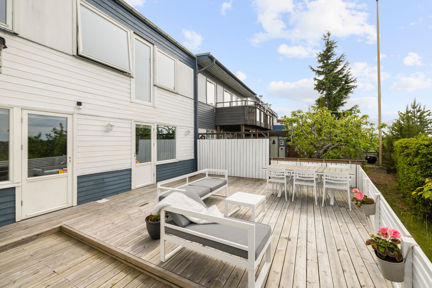 Villa, Radhus, Örnholmsbrinken 58, Johannesdal - Vårberg, Stockholm