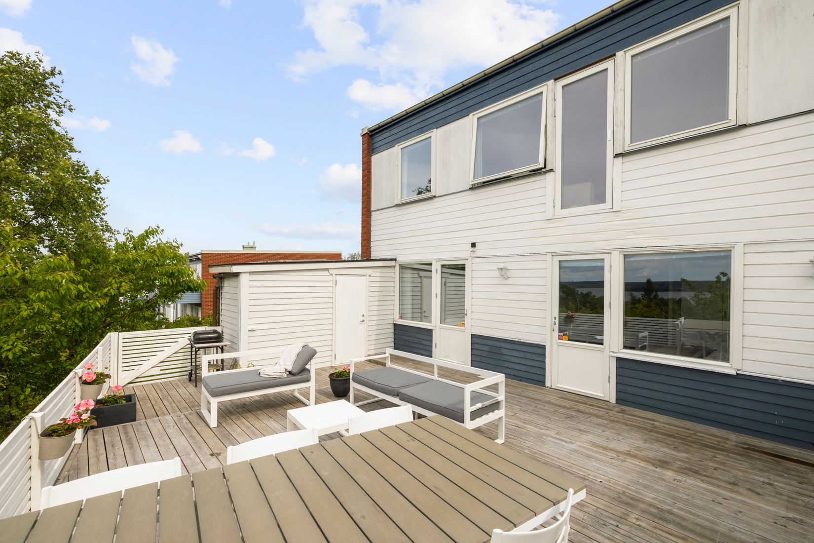 Villa, Radhus, Örnholmsbrinken 58, Johannesdal - Vårberg, Stockholm