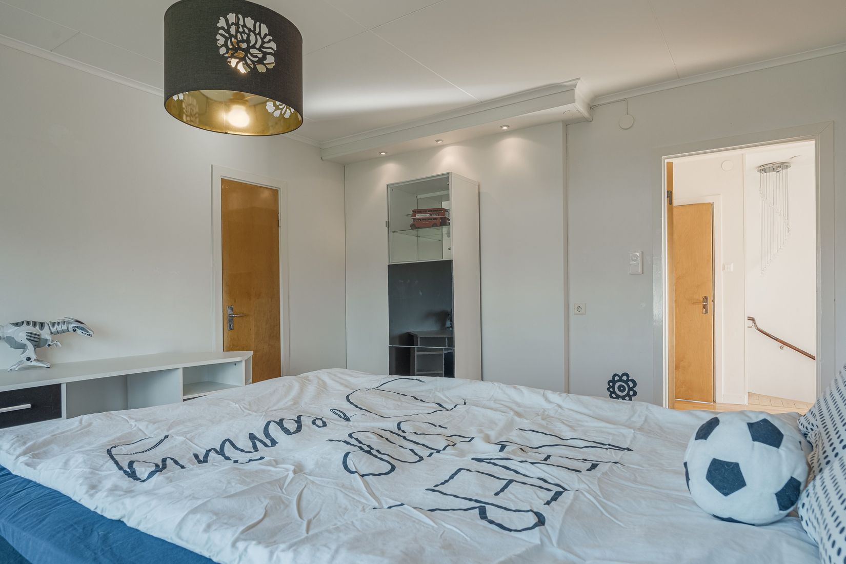 Villa, Mellangatan 16, Tibro