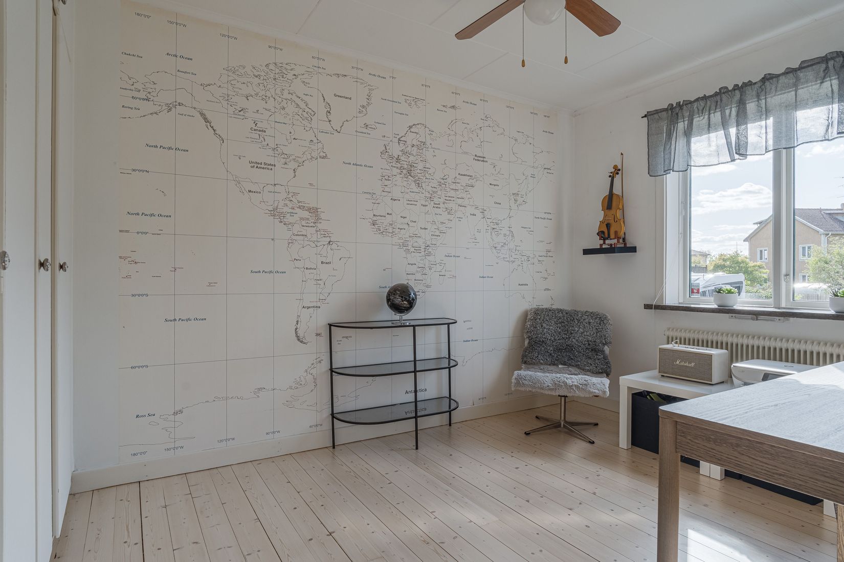 Villa, Mellangatan 16, Tibro