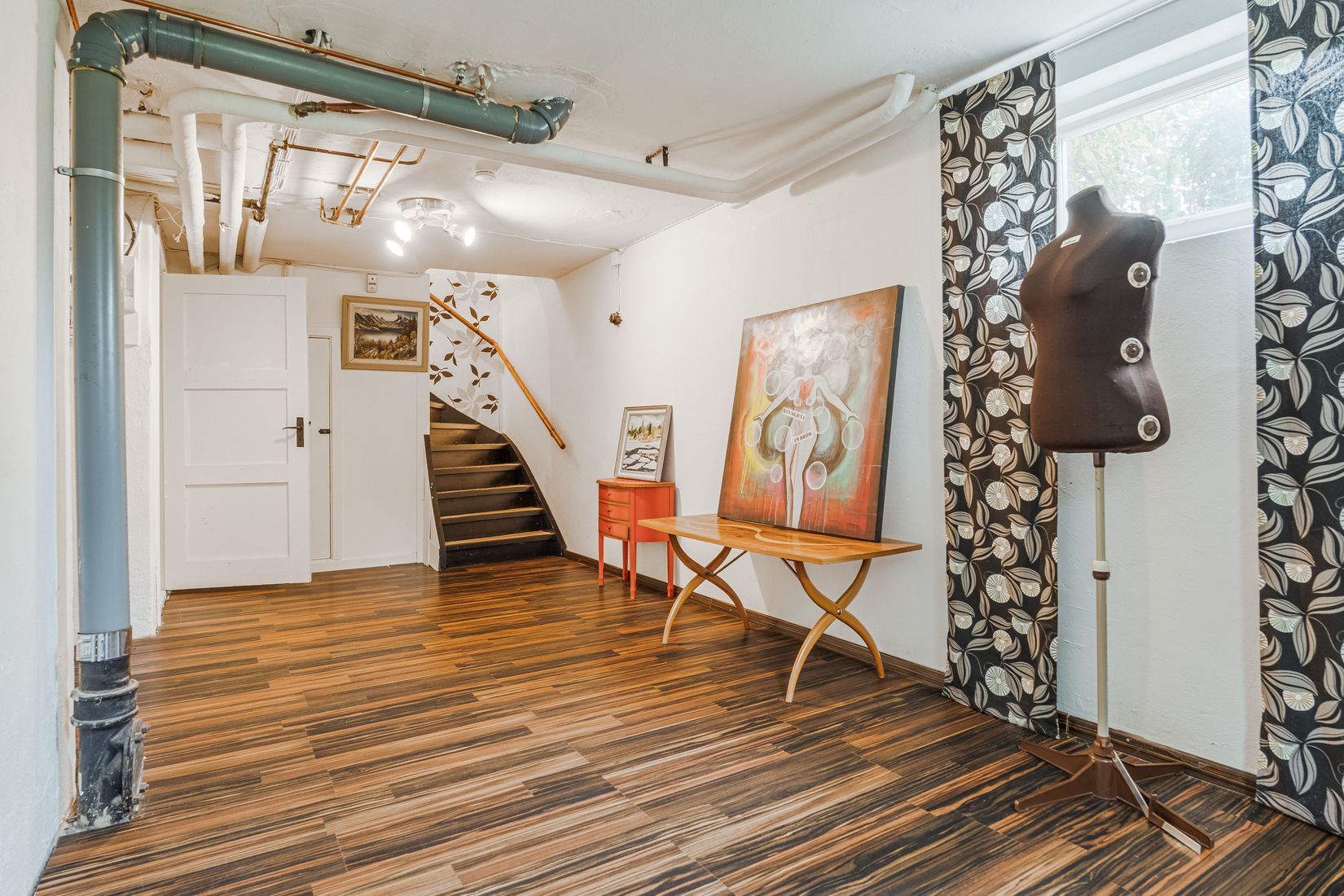 Villa, Mellangatan 16, Tibro