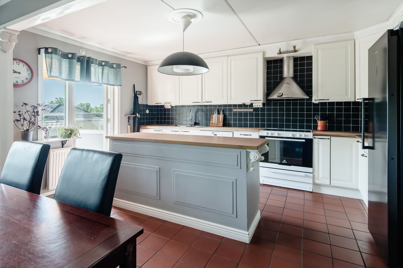 Radhus, Byggmästarvägen 20, Bro - Gamla Bro, Upplands-Bro