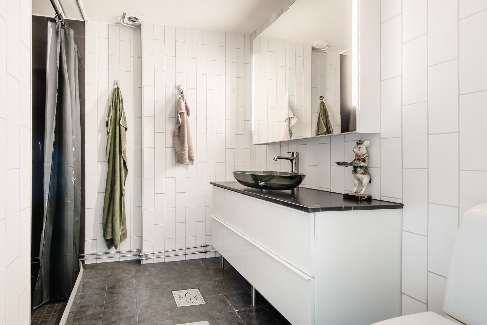 Radhus, Byggmästarvägen 20, Bro - Gamla Bro, Upplands-Bro