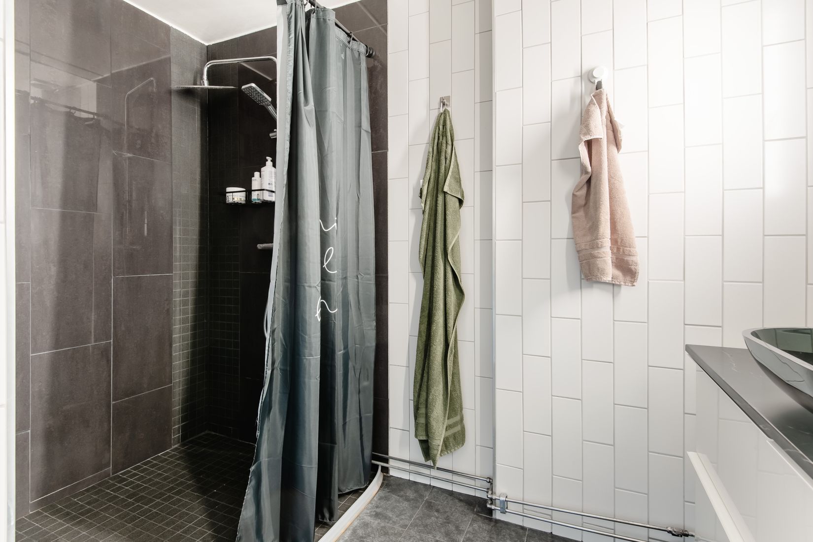 Radhus, Byggmästarvägen 20, Bro - Gamla Bro, Upplands-Bro