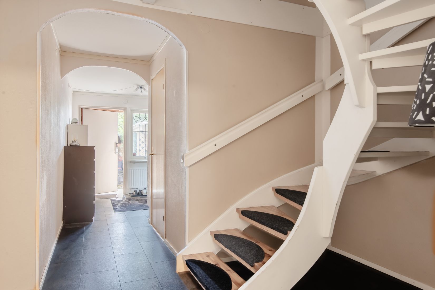 Radhus, Byggmästarvägen 20, Bro - Gamla Bro, Upplands-Bro