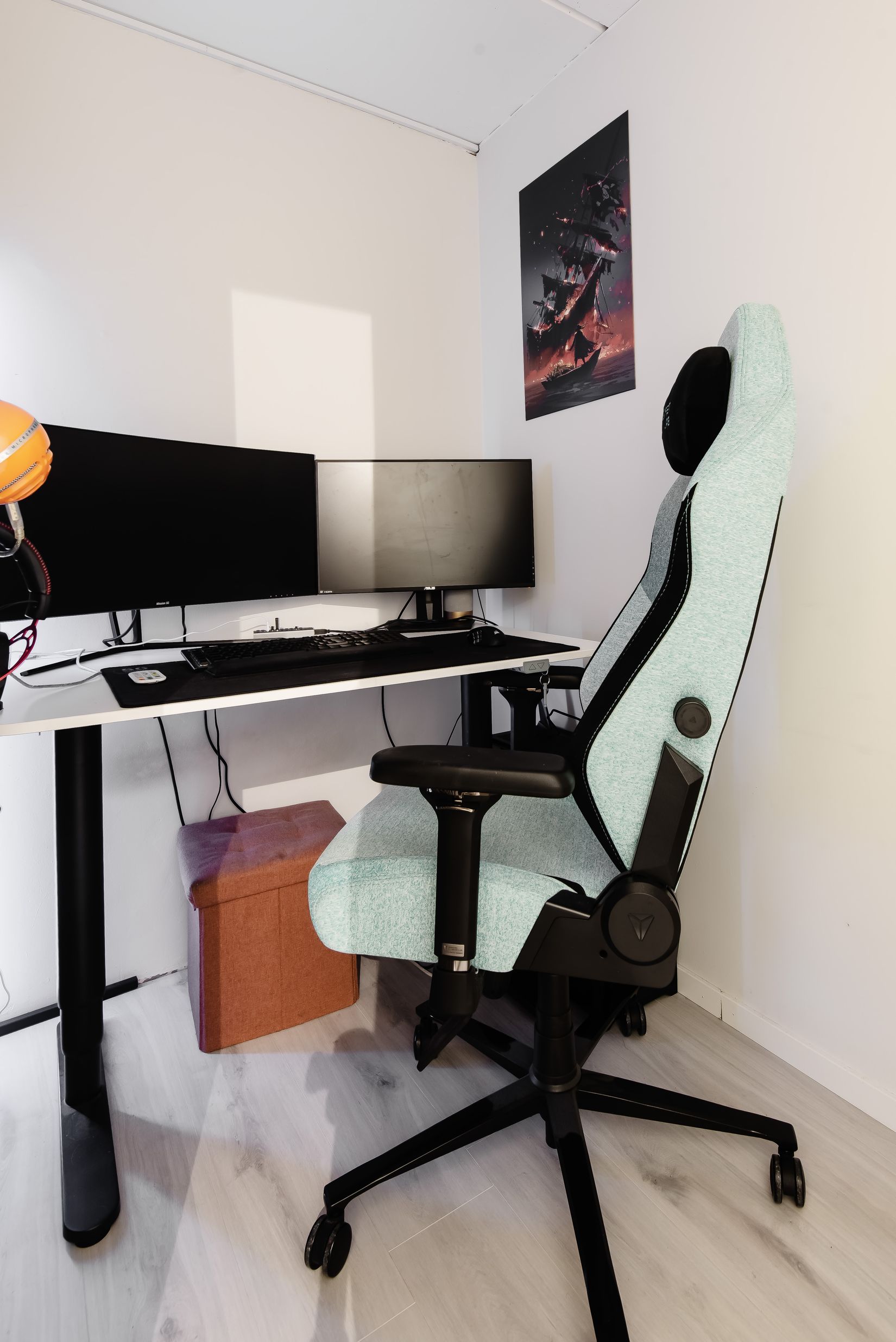 Radhus, Byggmästarvägen 20, Bro - Gamla Bro, Upplands-Bro