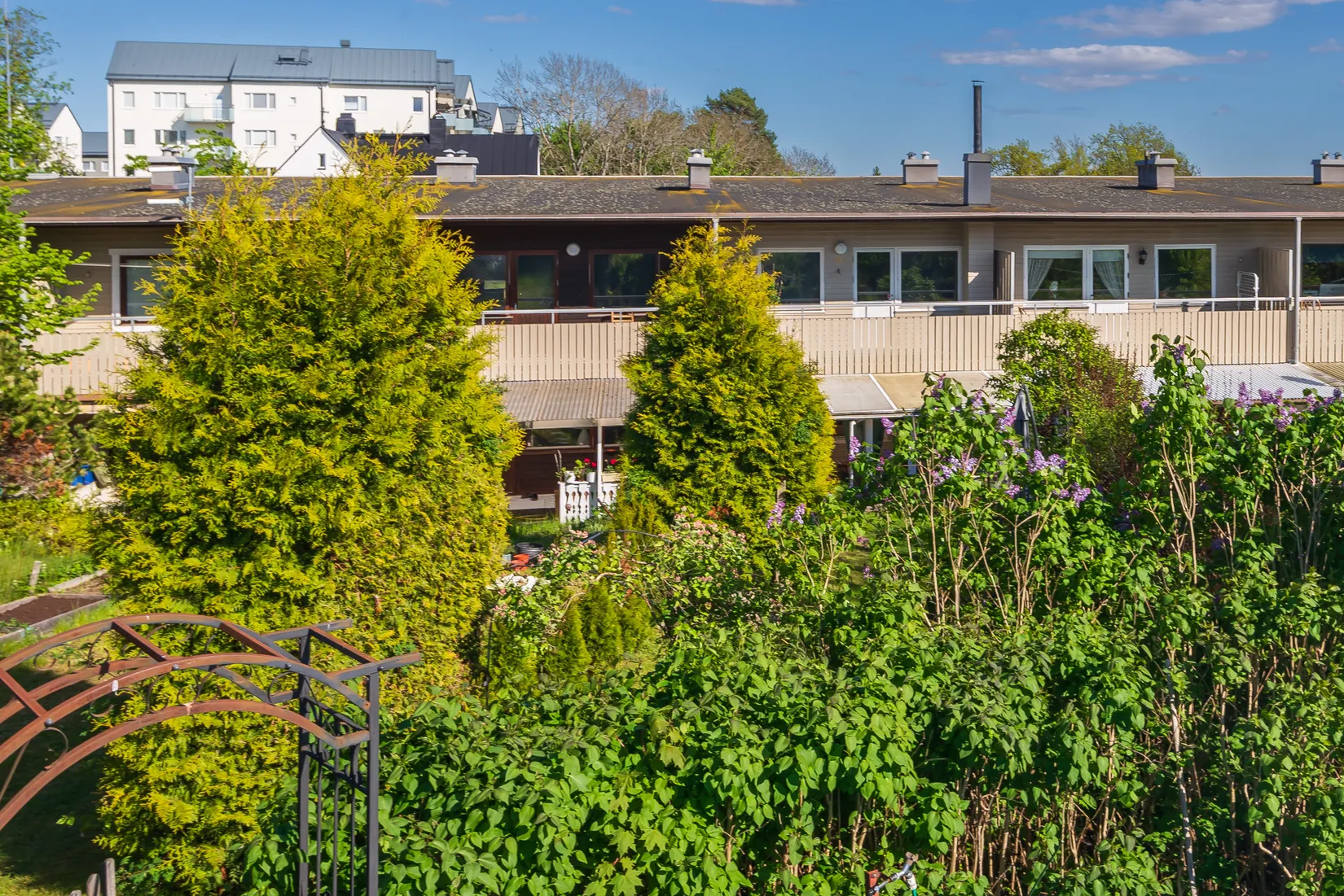 Radhus, Byggmästarvägen 20, Bro - Gamla Bro, Upplands-Bro