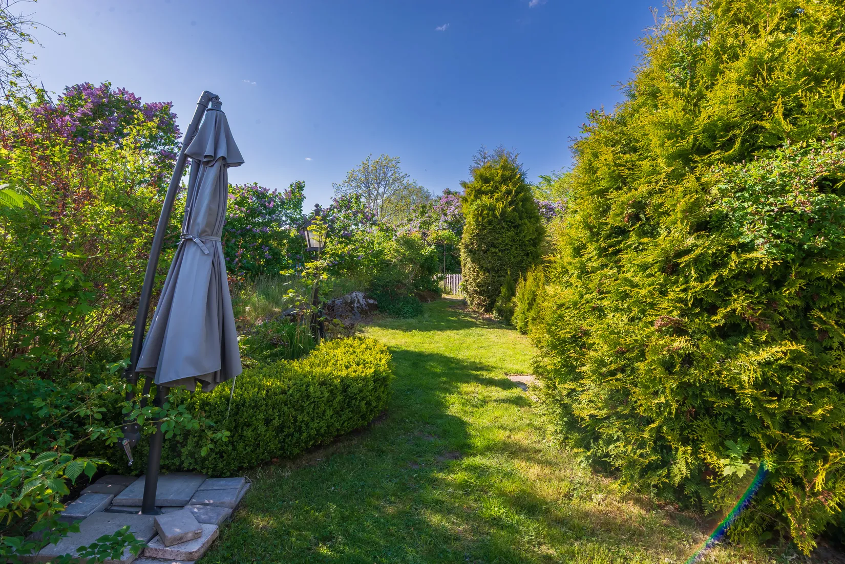 Radhus, Byggmästarvägen 20, Bro - Gamla Bro, Upplands-Bro