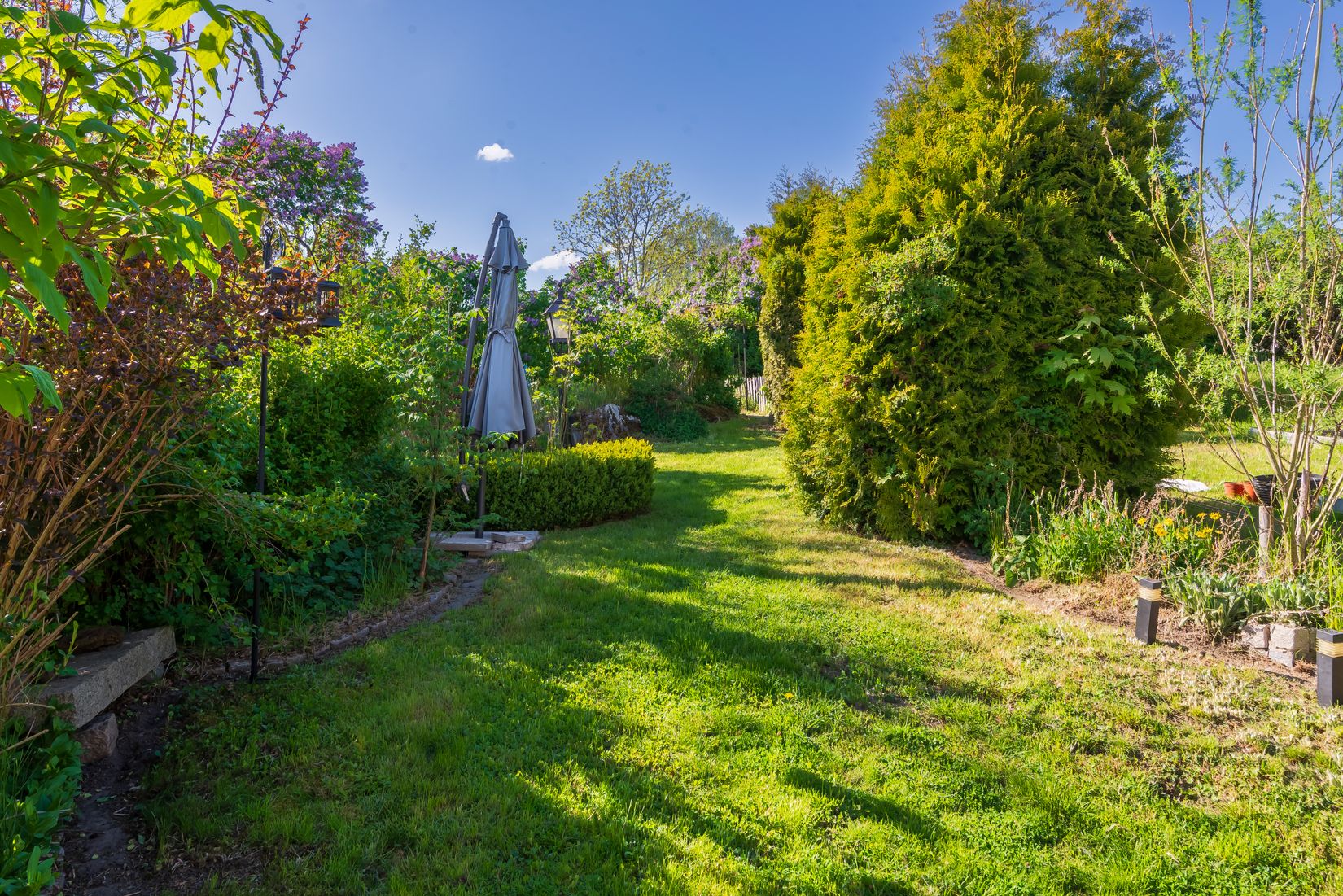 Radhus, Byggmästarvägen 20, Bro - Gamla Bro, Upplands-Bro