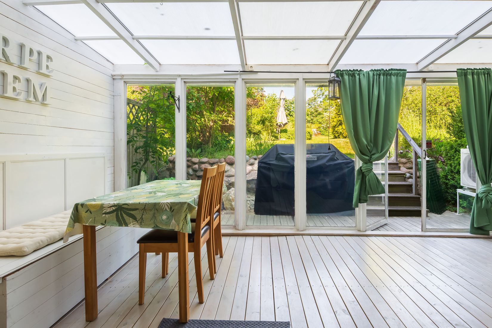 Radhus, Byggmästarvägen 20, Bro - Gamla Bro, Upplands-Bro