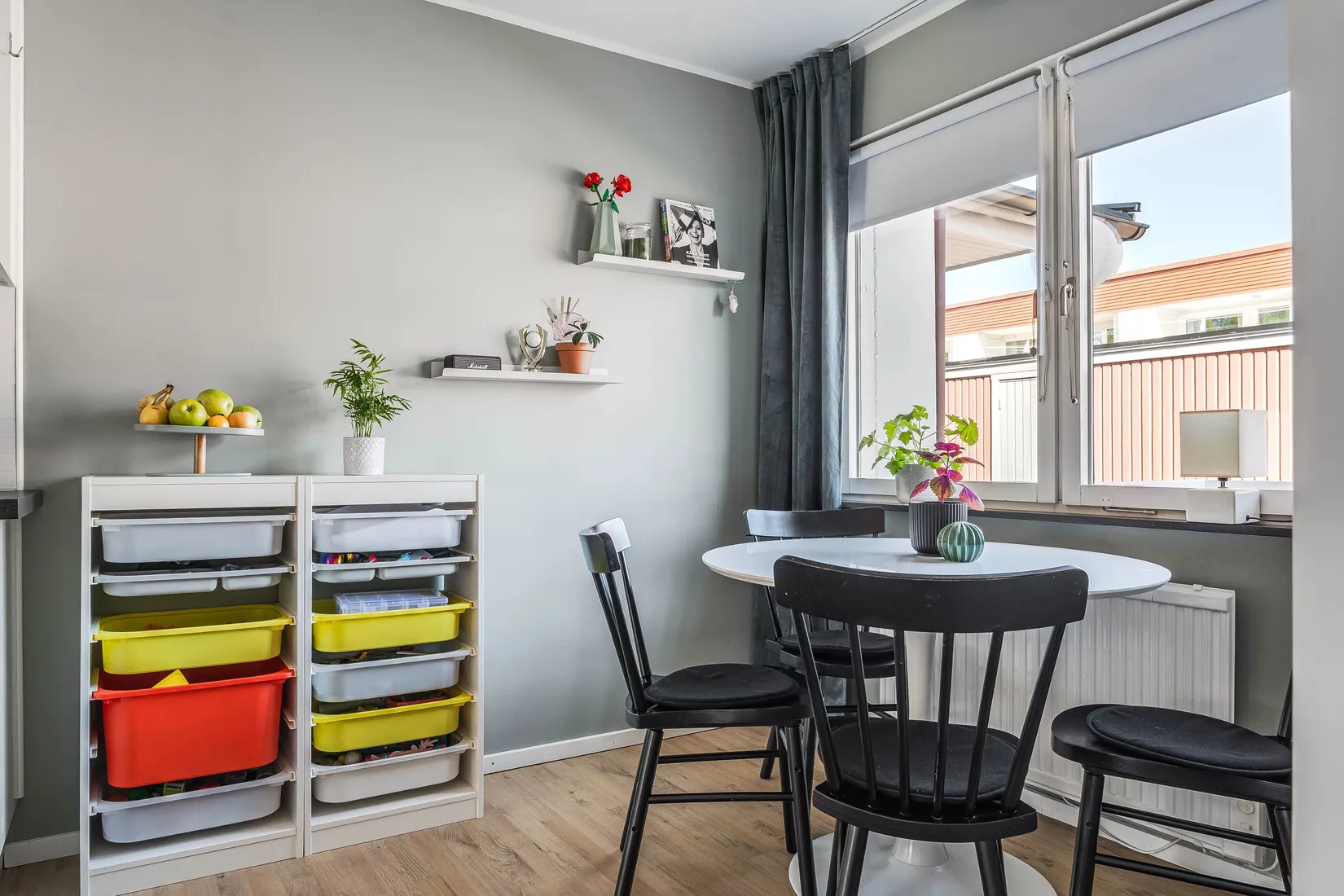 Villa, Radhus, Backavägen 7G, Katrineholm Söder, Katrineholm