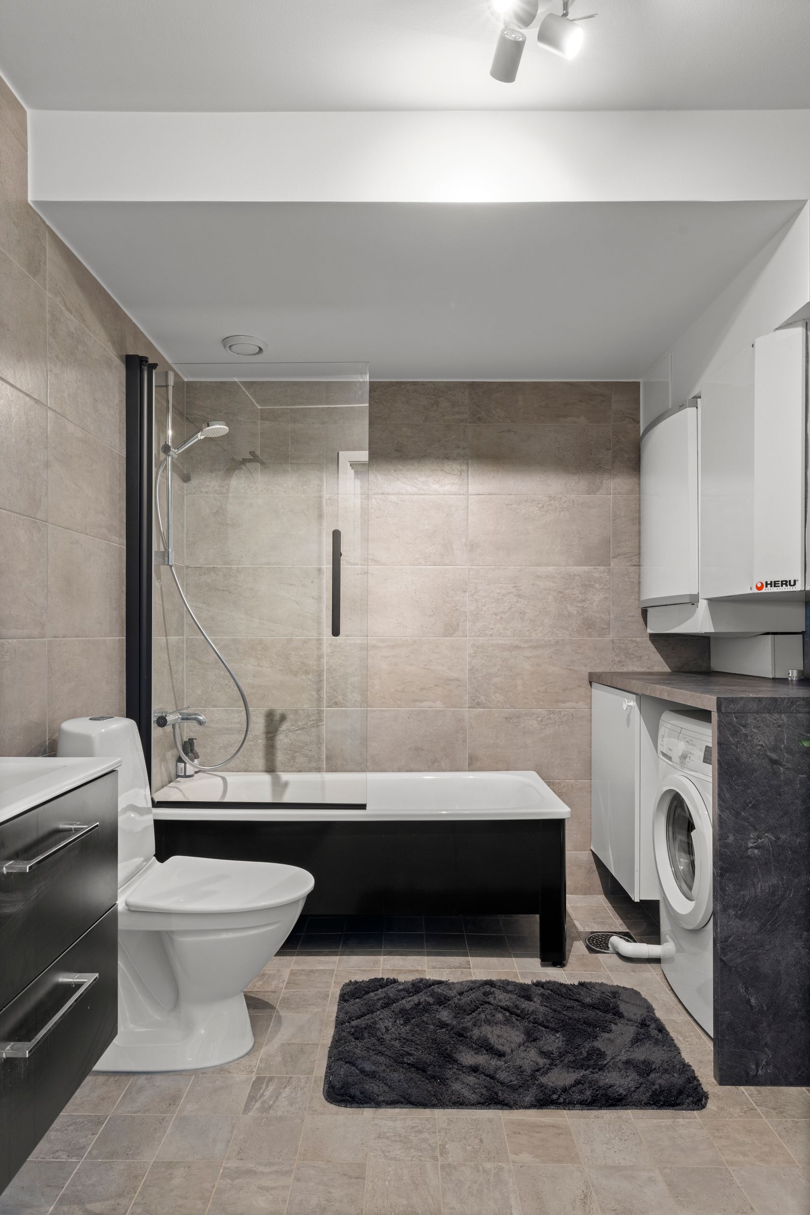 Radhus, Friluftsvägen 103, Riksten, Botkyrka