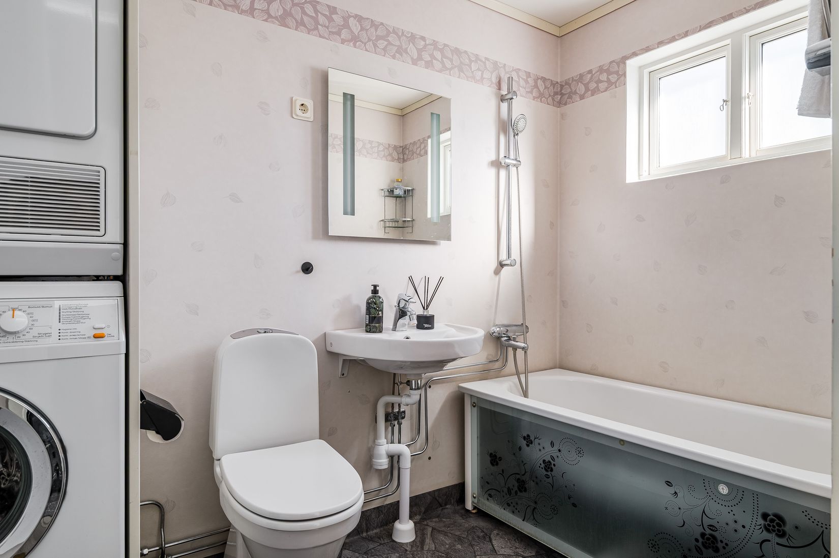 Radhus, Israndsvägen 3, Slomarp, Mjölby