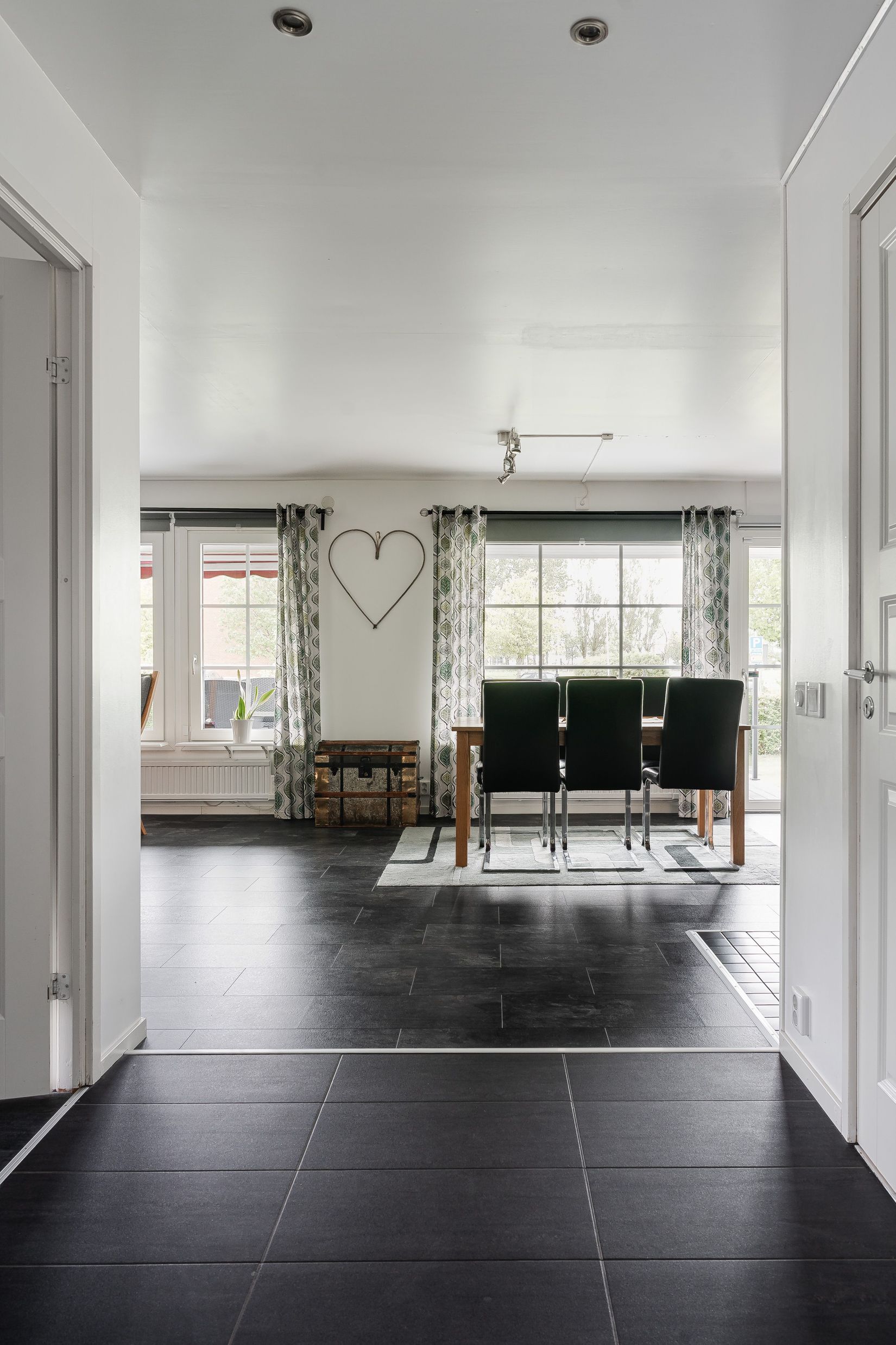 Villa, Valhallagatan 100, Skara