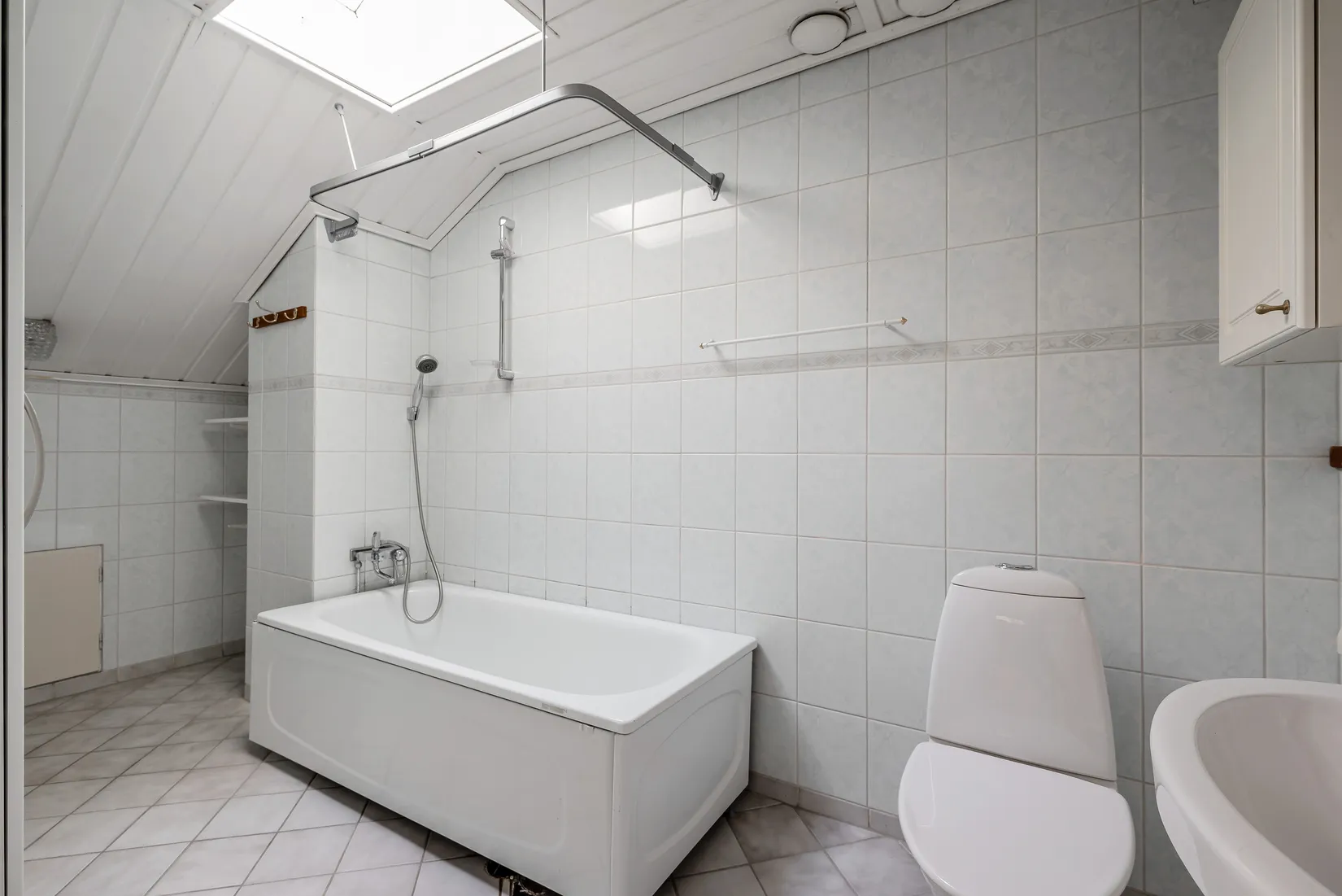 Villa, Höjdvägen 16, Rickeby/Karlberg, Vallentuna