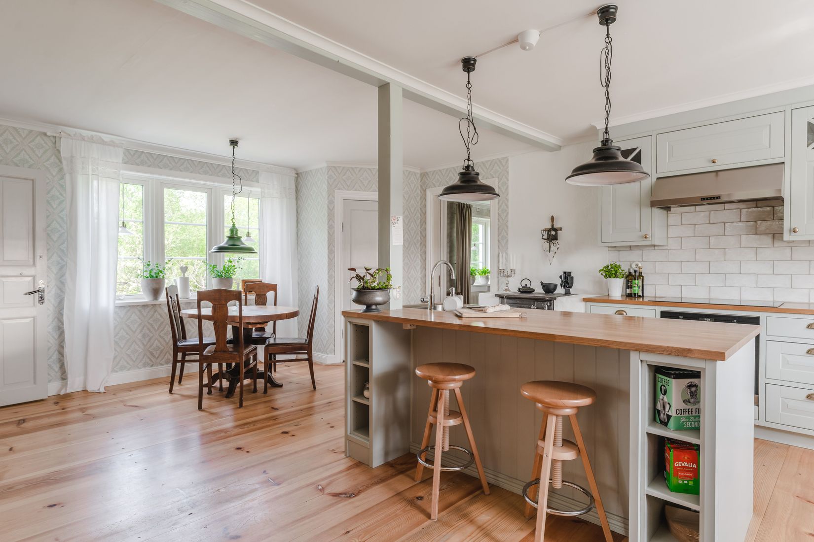 Gård/Skog, Fallvägen 21, Fallet, Gävle