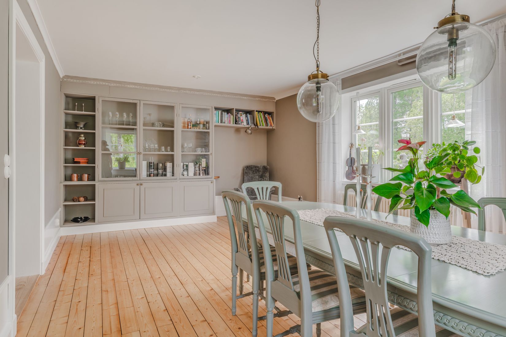 Gård/Skog, Fallvägen 21, Fallet, Gävle