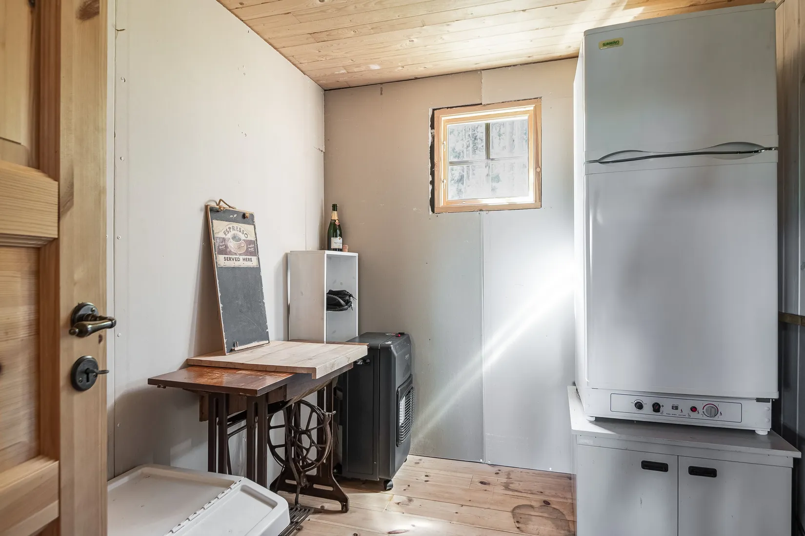 Fritidshus, Sommarhus vid sjön Noran, Norån, Borlänge