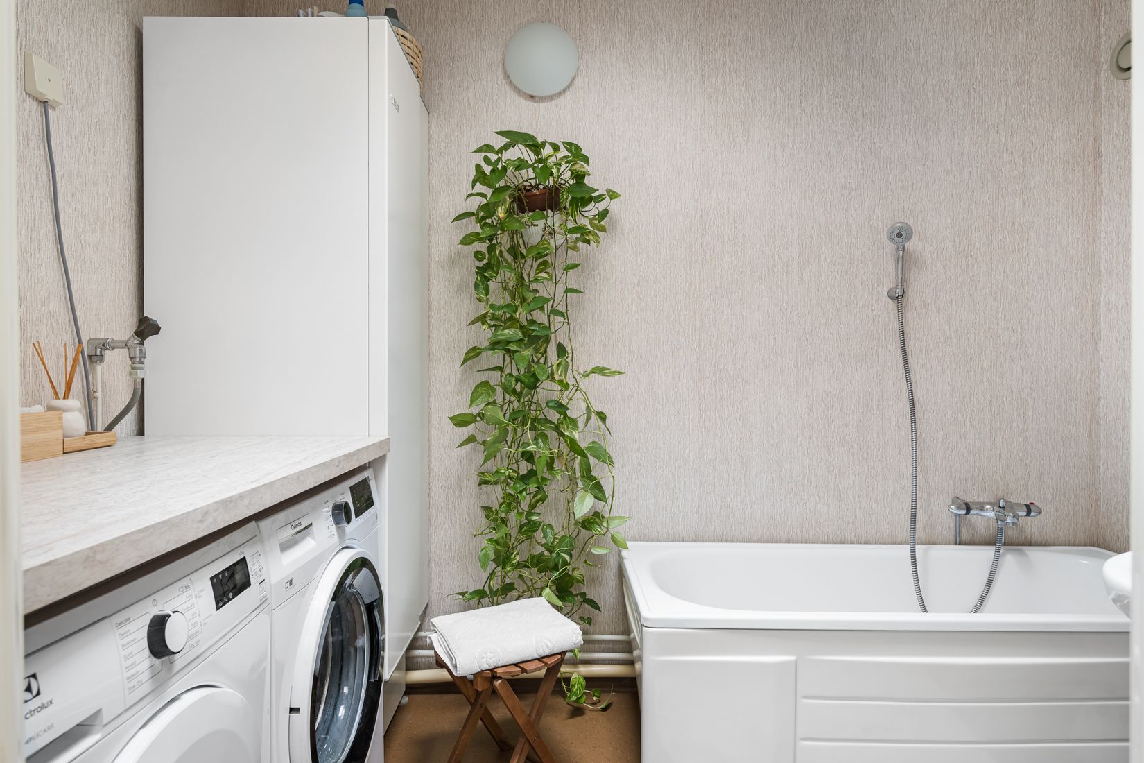 Radhus, Byggmästarvägen 209, Utsälje, Huddinge
