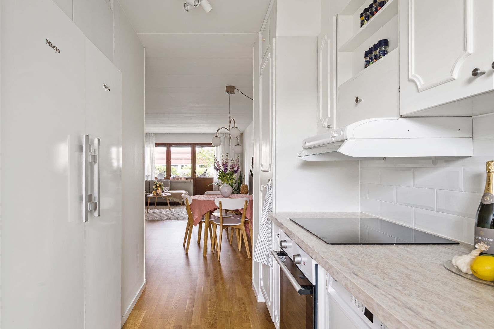 Radhus, Byggmästarvägen 209, Utsälje, Huddinge