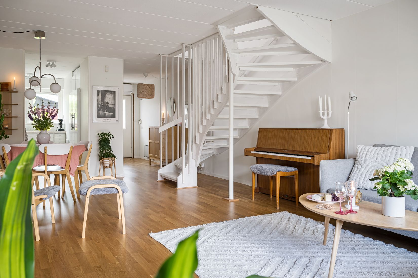 Radhus, Byggmästarvägen 209, Utsälje, Huddinge