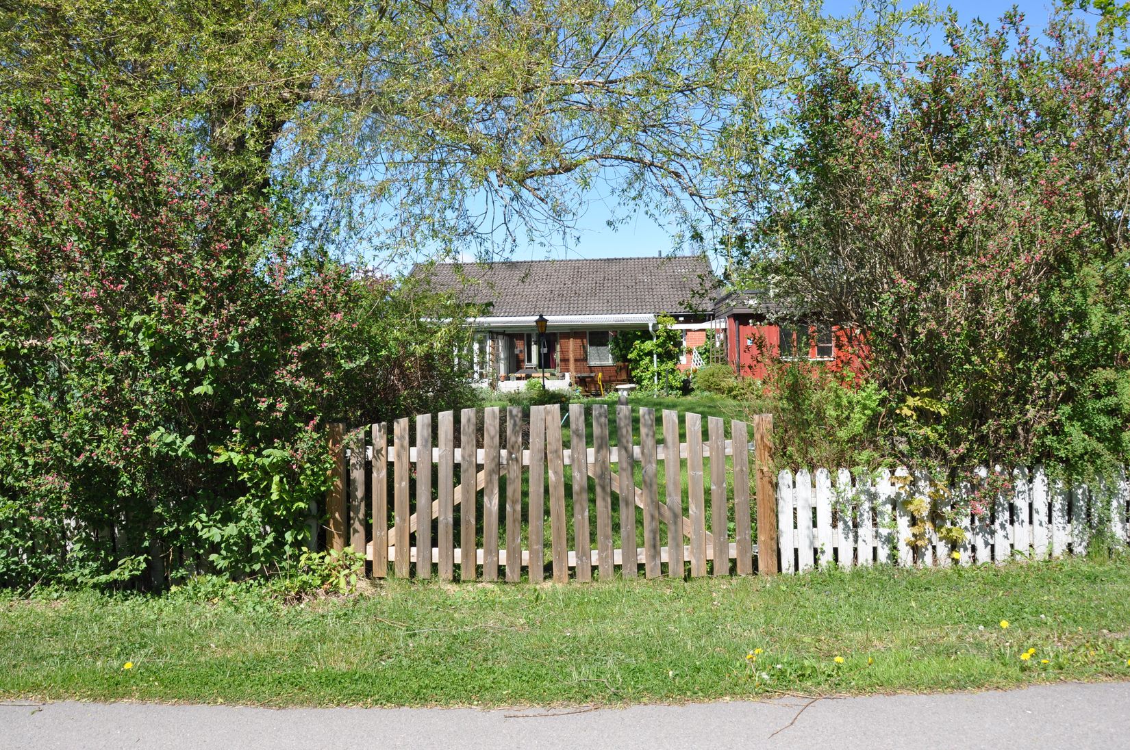 Villa, Gräsgatan 1, Korsängen, Enköping