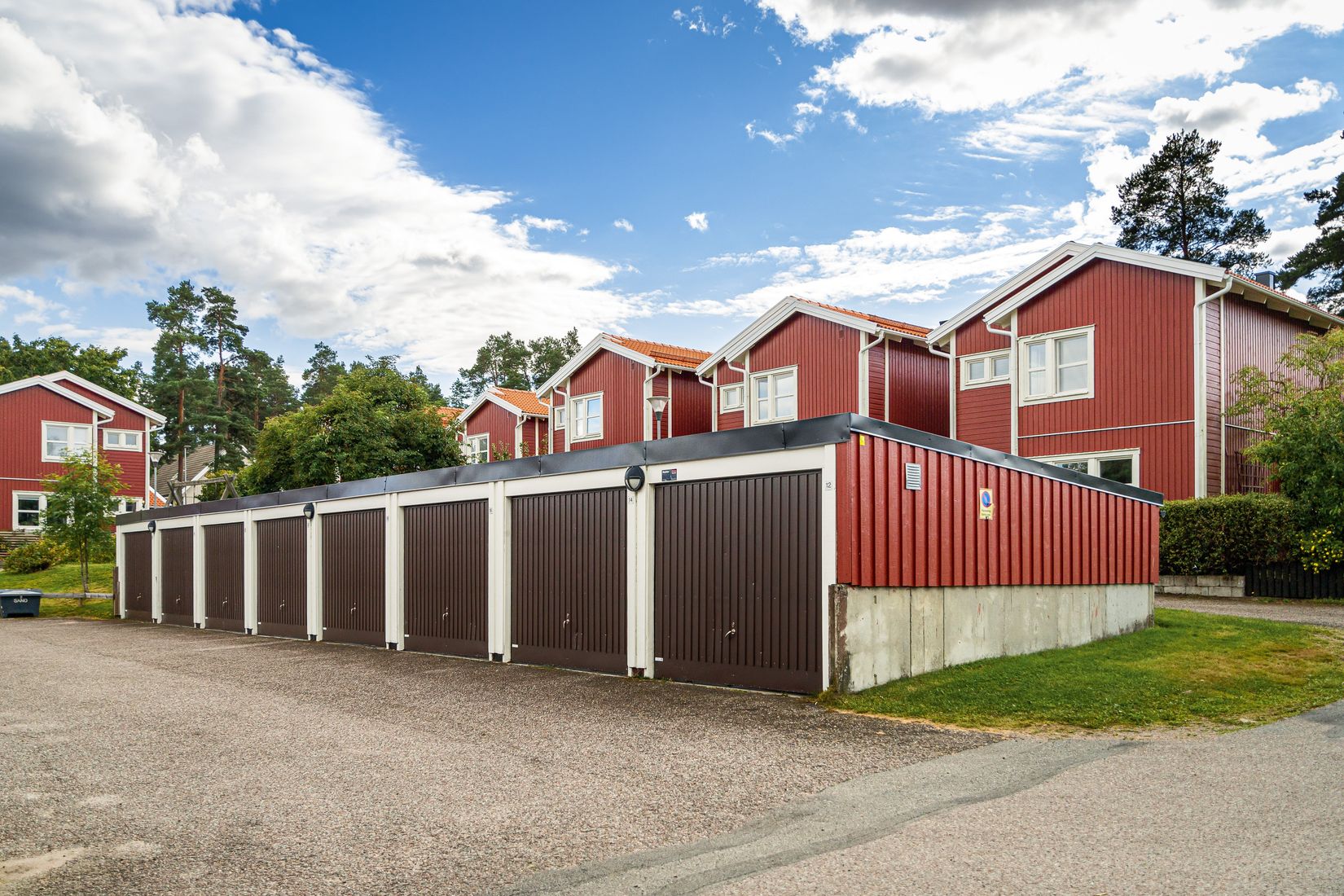 Radhus, Lindgårdsvägen 12, Björklinge, Uppsala