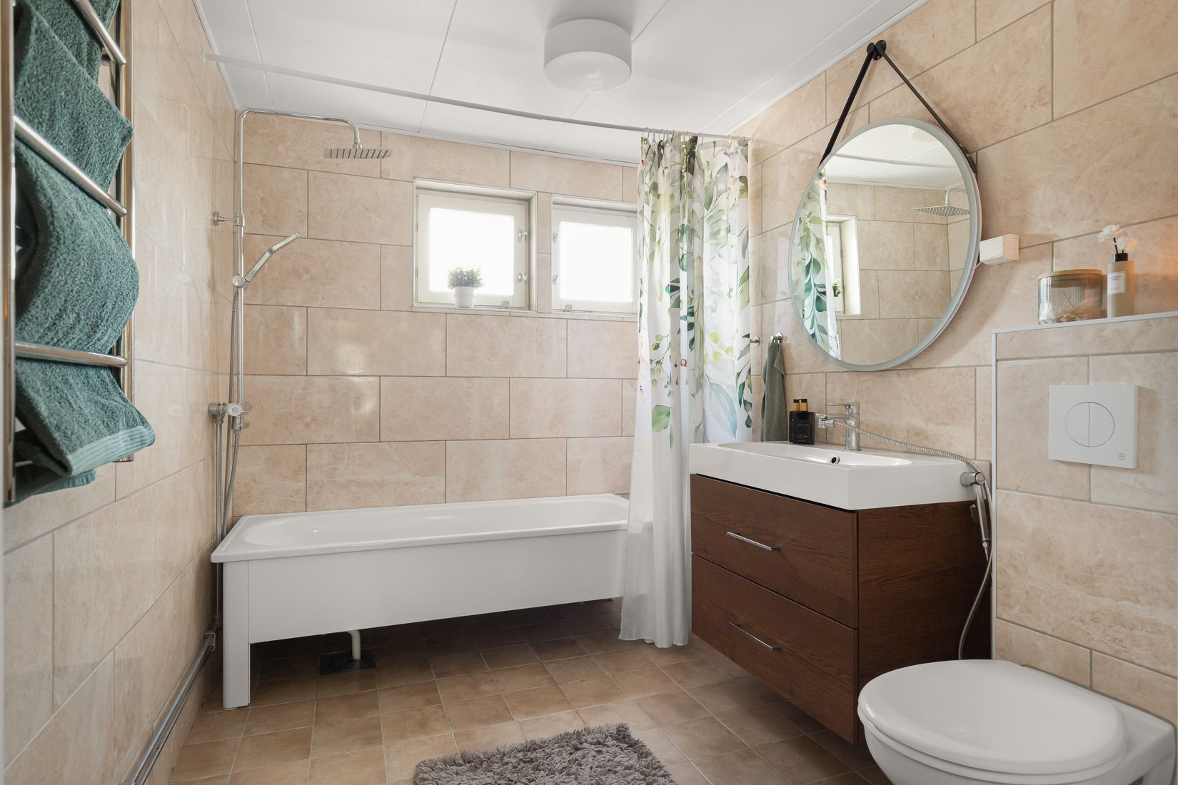 Radhus, Lindgårdsvägen 12, Björklinge, Uppsala