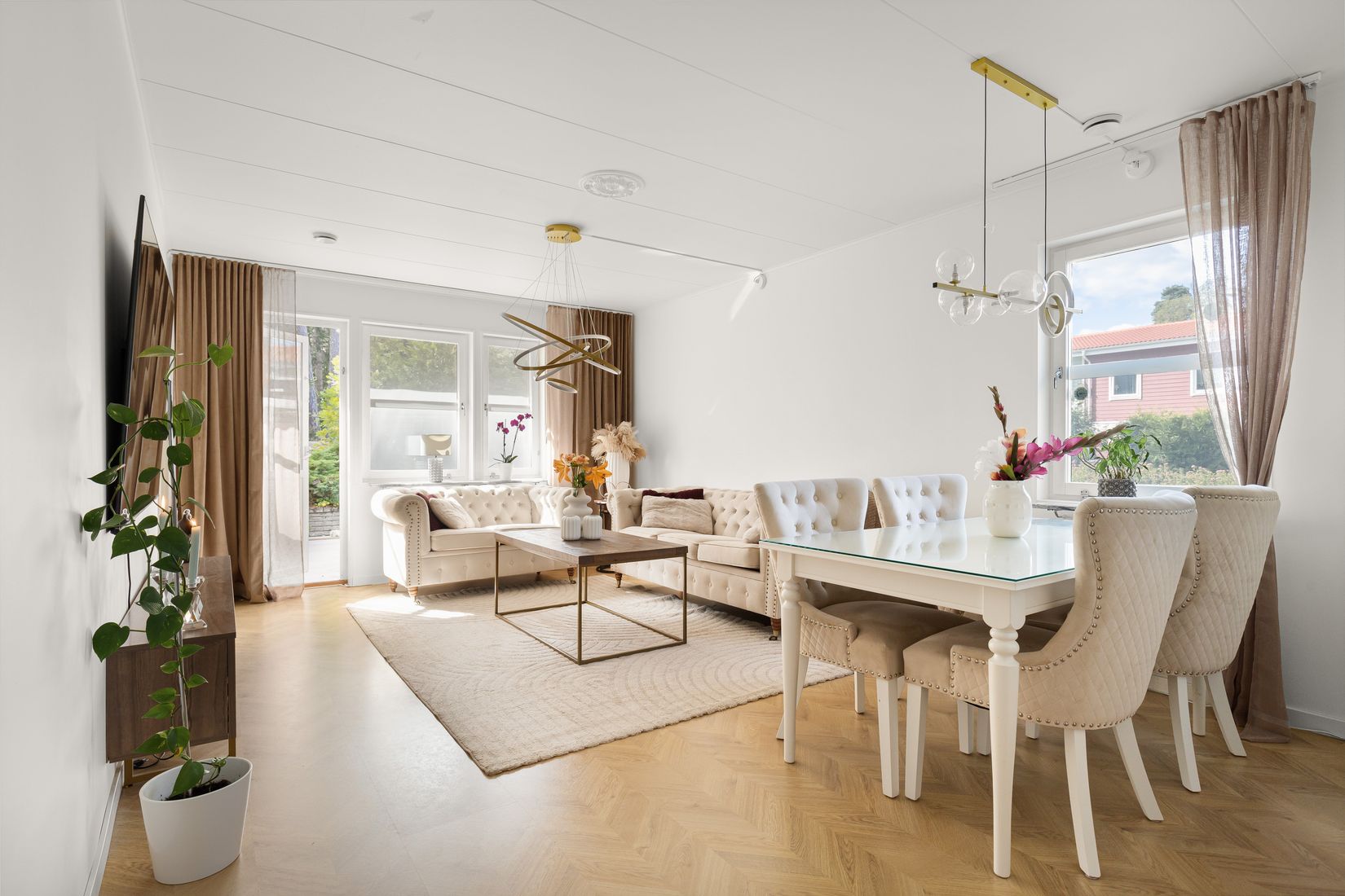 Radhus, Lindgårdsvägen 12, Björklinge, Uppsala