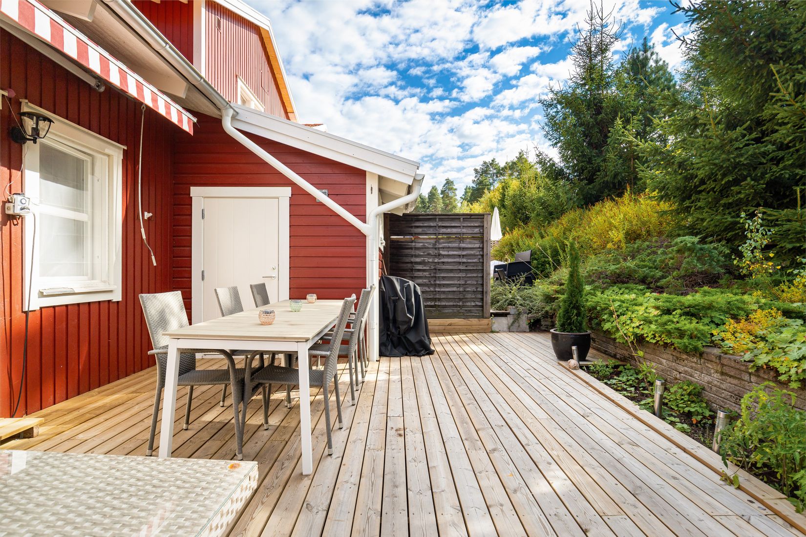 Radhus, Lindgårdsvägen 12, Björklinge, Uppsala