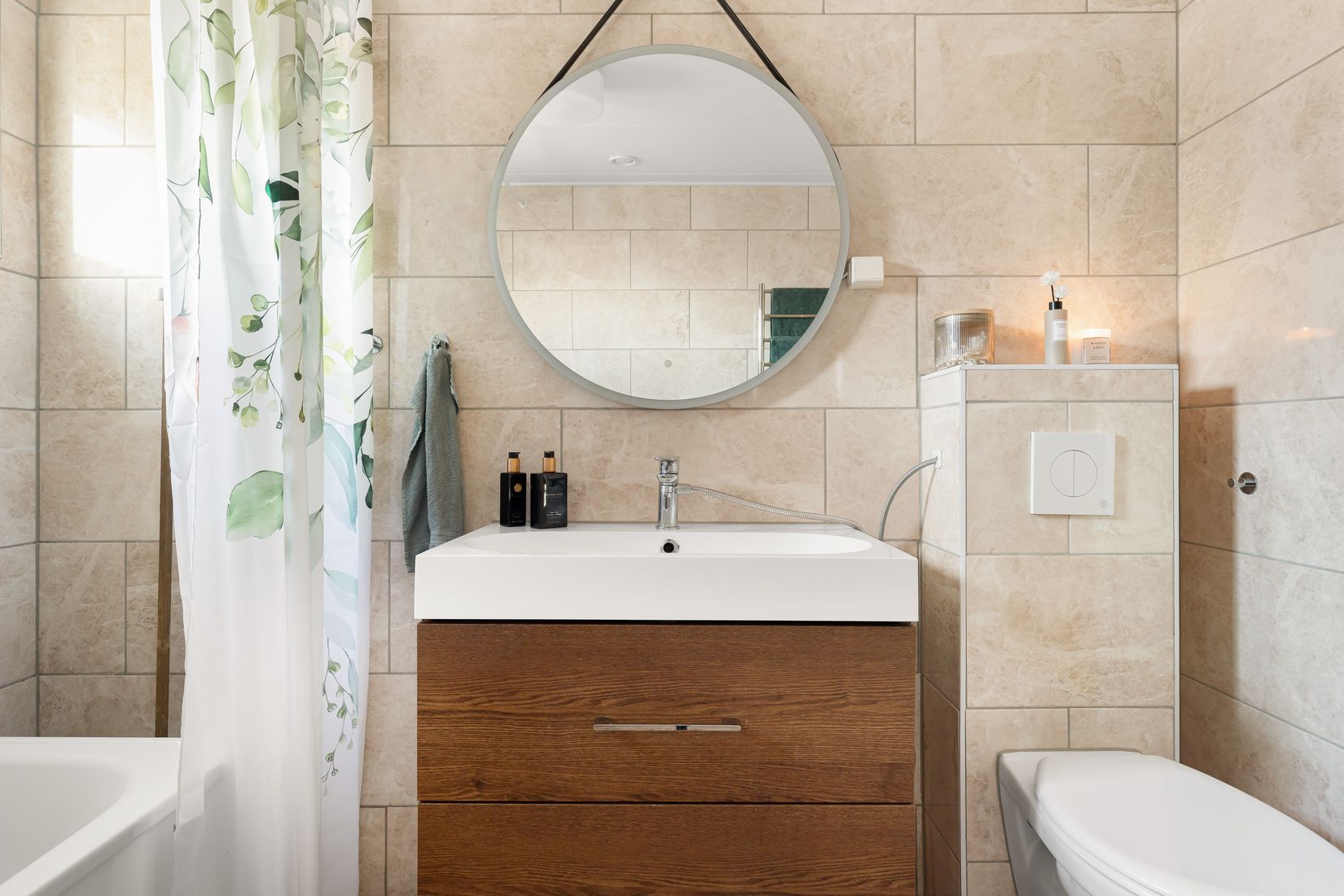 Radhus, Lindgårdsvägen 12, Björklinge, Uppsala