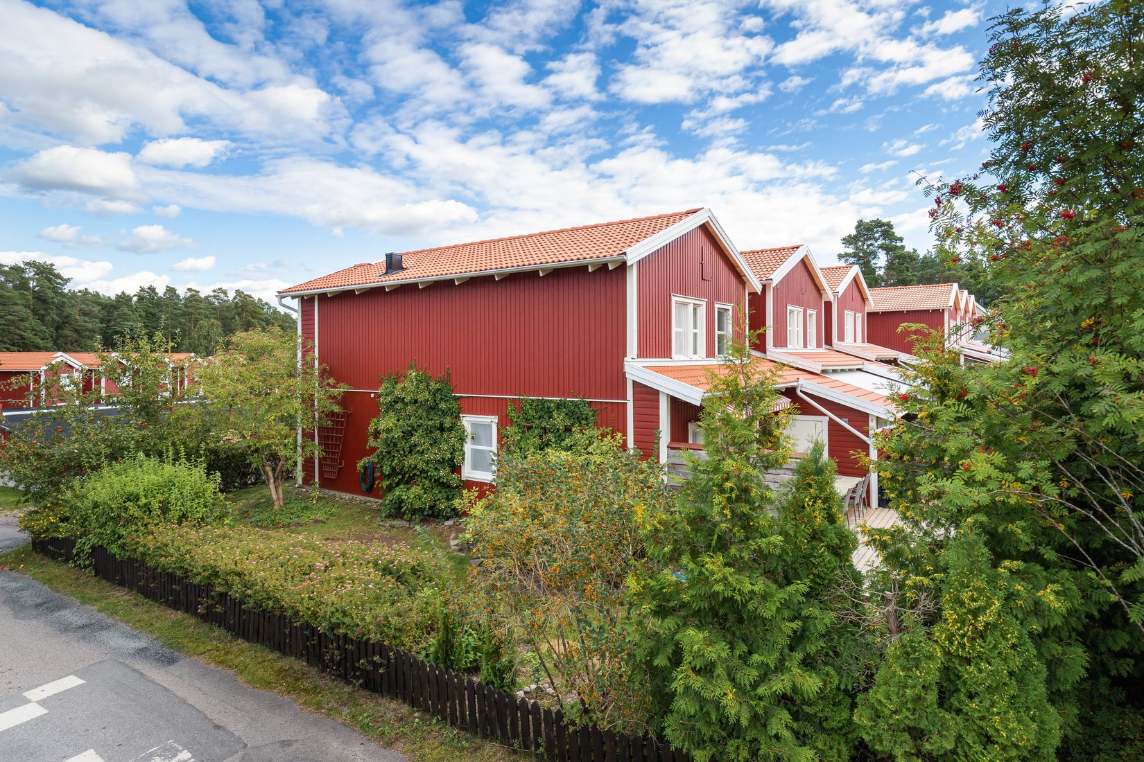 Radhus, Lindgårdsvägen 12, Björklinge, Uppsala