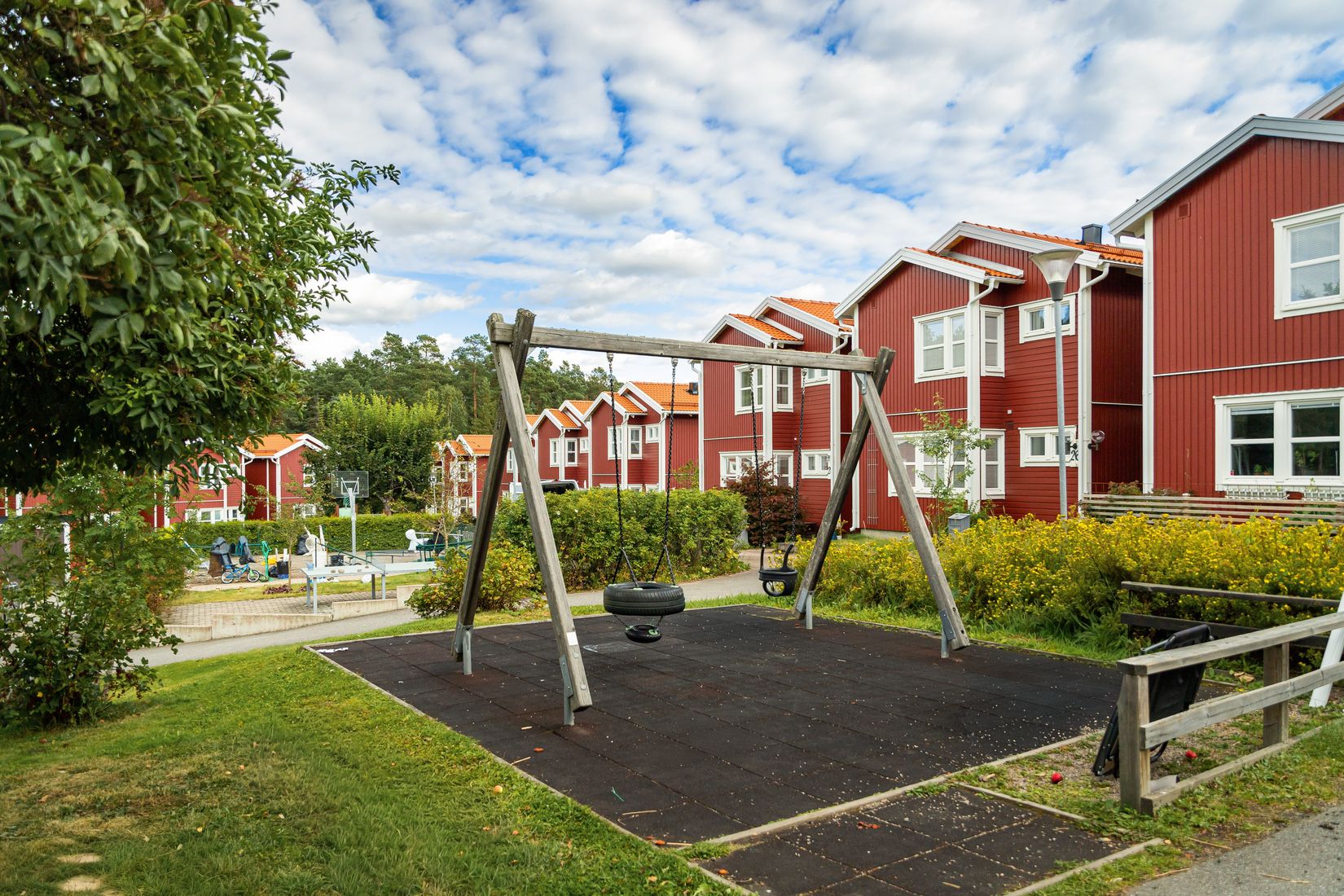 Radhus, Lindgårdsvägen 12, Björklinge, Uppsala