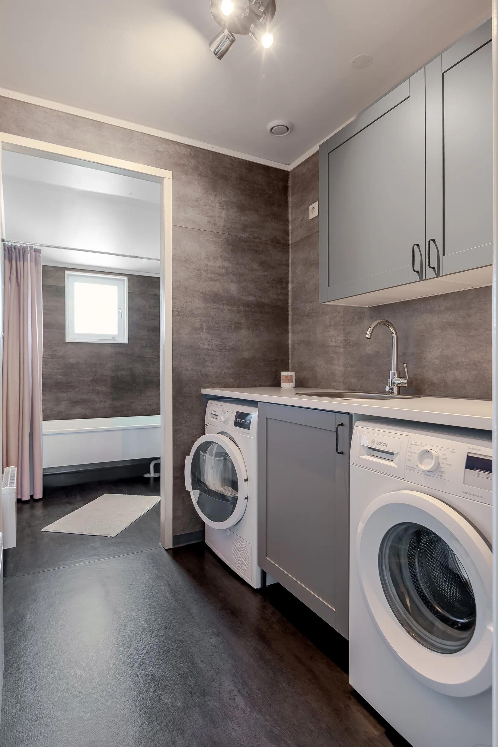 Villa, Radhus, Sandviksvägen 108, Skutudden, Falun