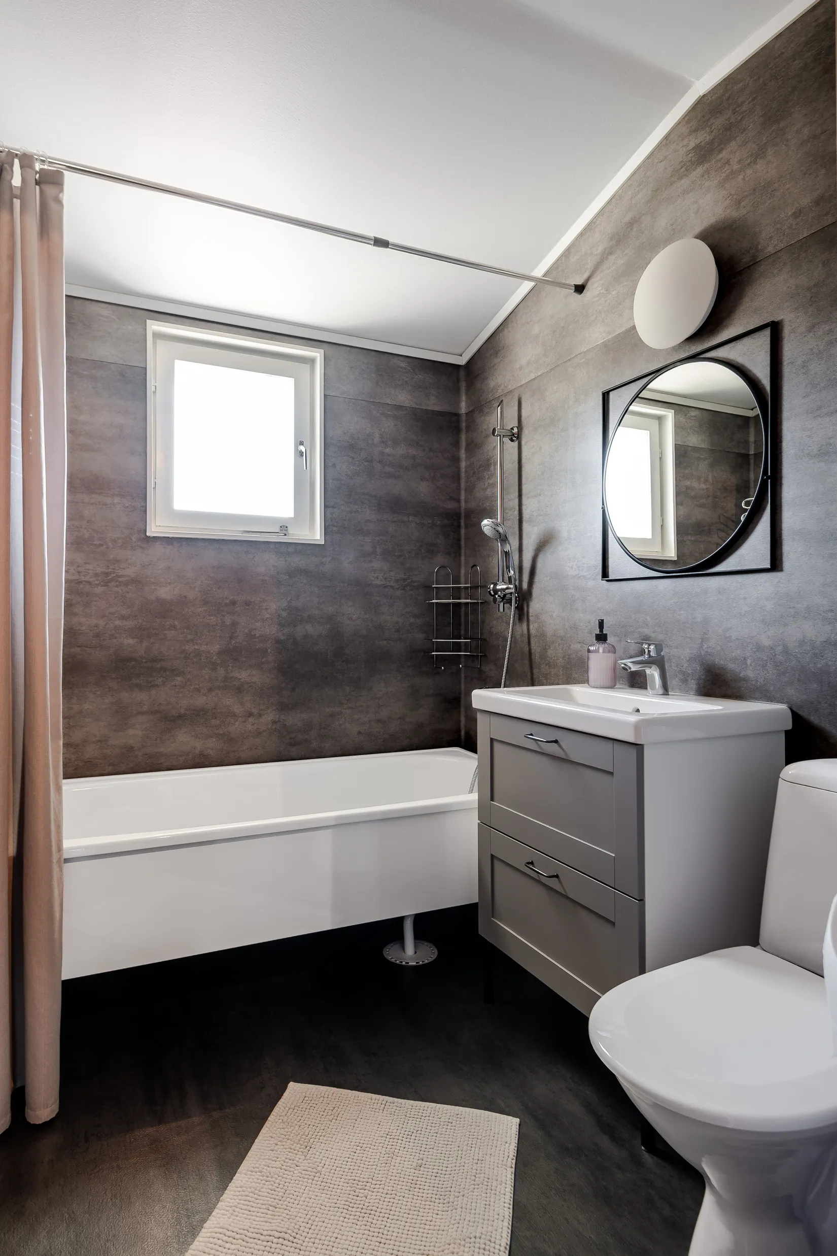 Villa, Radhus, Sandviksvägen 108, Skutudden, Falun