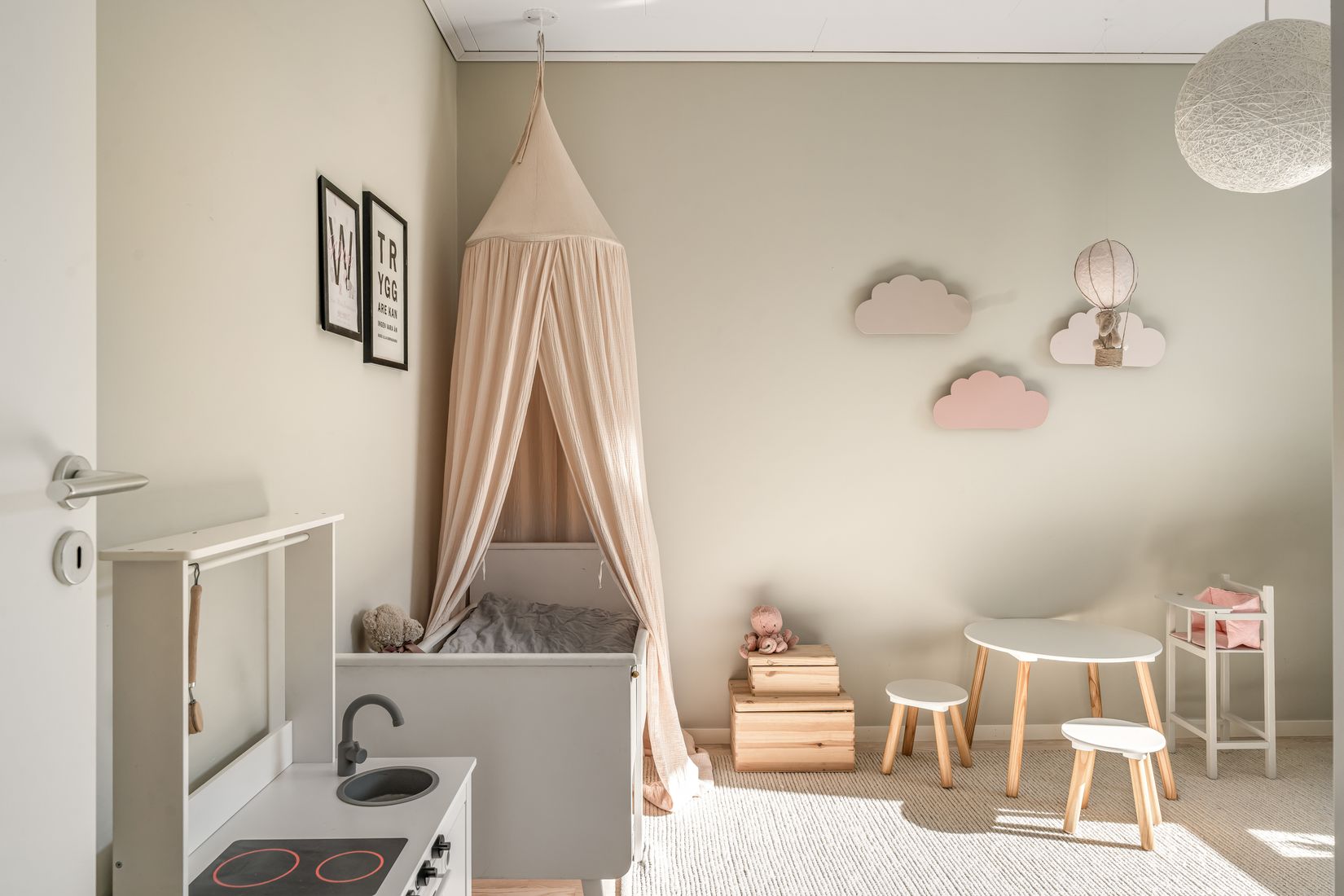 Villa, Radhus, Arningetorpsvägen 16C, Hägerneholm, Täby