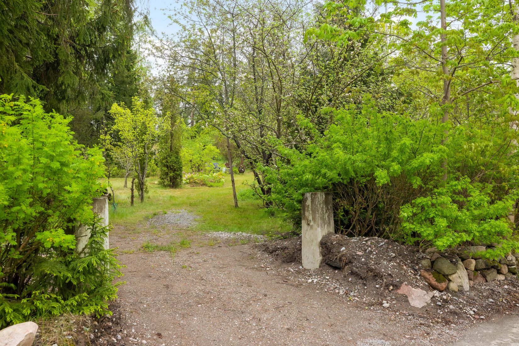 Tomt, Bylevägen 121, Södra Kragstalund / Byle, Vallentuna