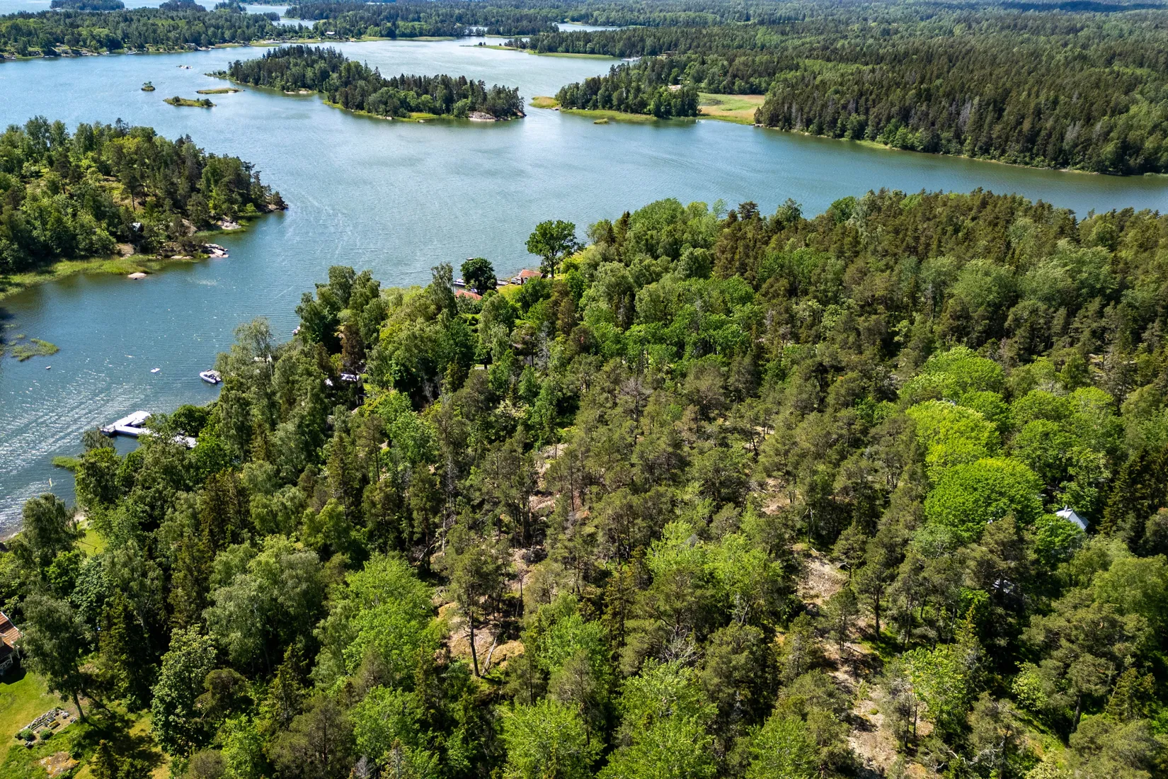 Tomt, Bussholmsvägen 25, Åkerö - Bussholmen, Norrtälje