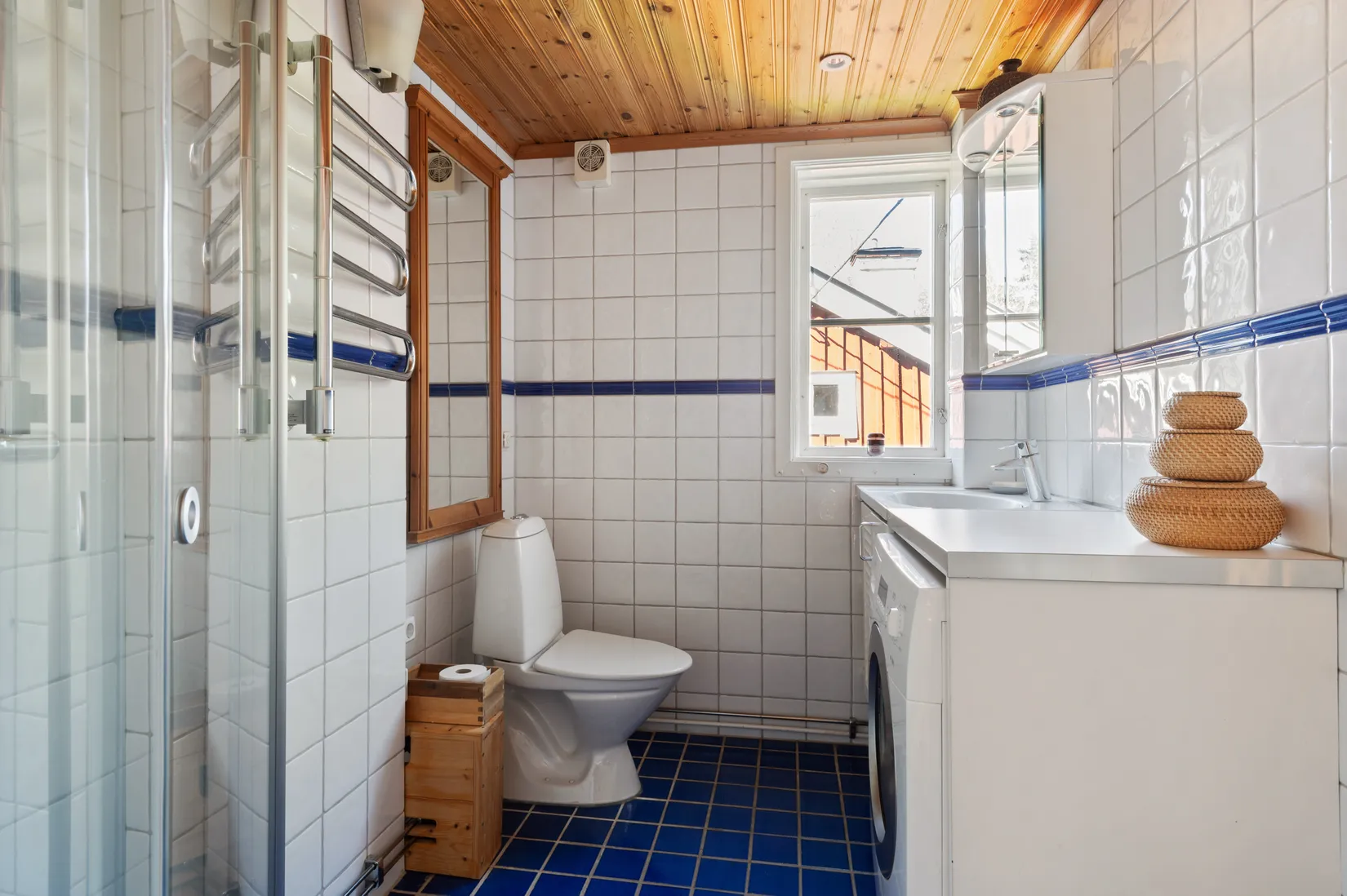 Villa, Rekinde byväg 24, Edsbro, Norrtälje